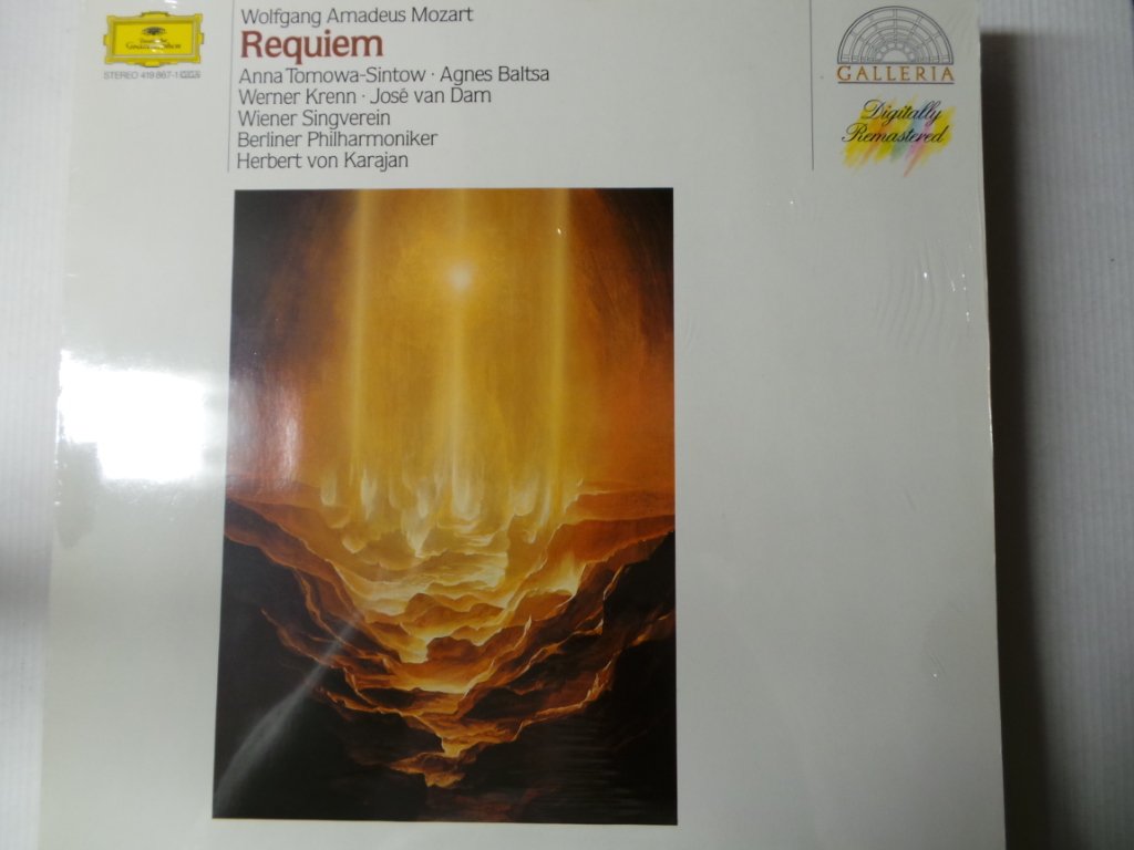MOZART, Wolfgang Amadeus: Requiem in D minor, Kv.626 -- DEUTSCHE GRAMMOPHON, Galleria (1976) Music