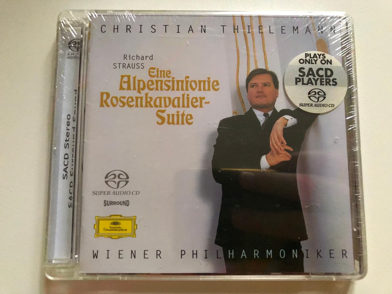 Richard Strauss: Eine Alpensinfonie. Rosenkavalier-Suite Classical