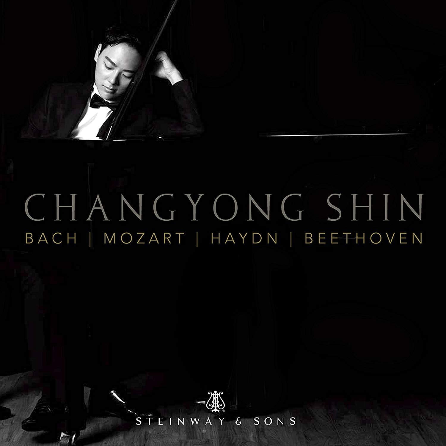 Changyong Shin Plays Music