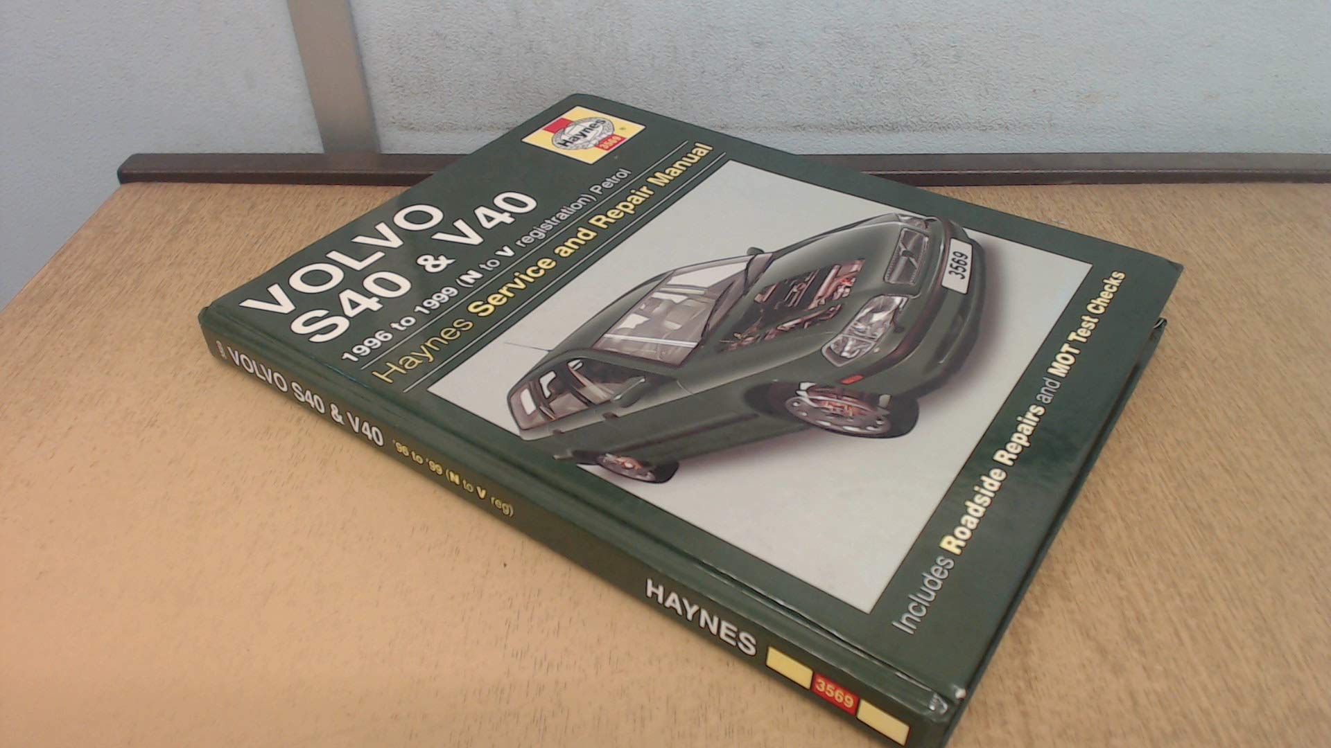 Volvo S40 and V40 Service and Repair Manual (Haynes Service and Repair Manuals) Leisure, Home & Garden