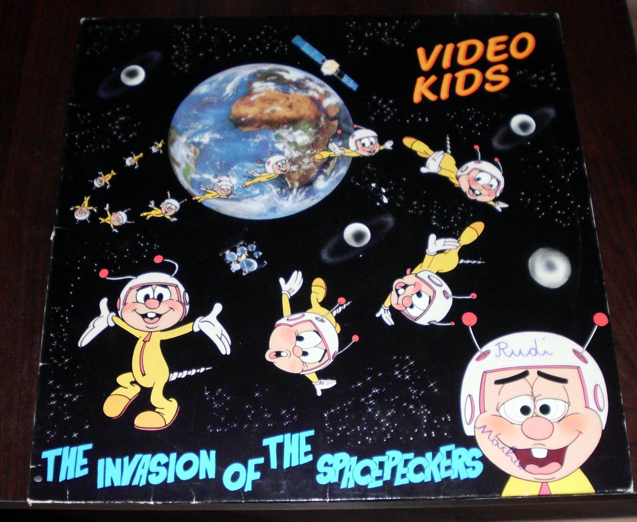 Invasion of the spacepeckers (1985) Music