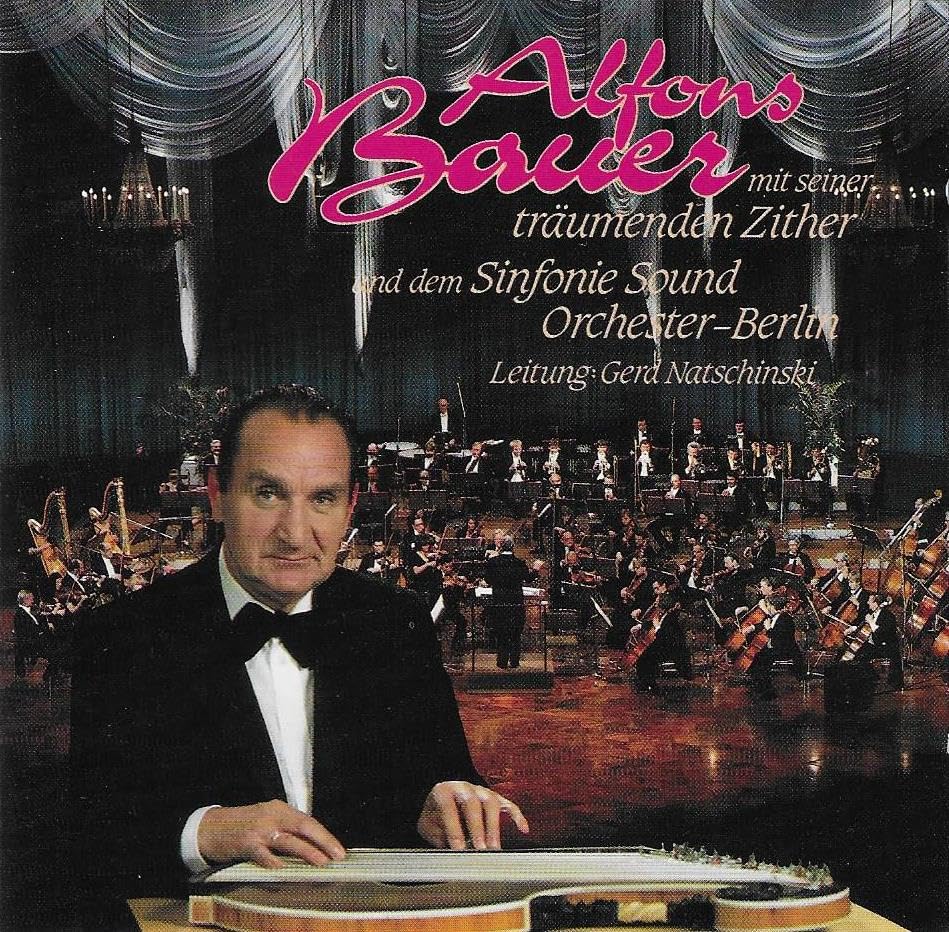 Mit seiner träumenden Zither und dem Sinfinie Sound-Orchester Berlin Music