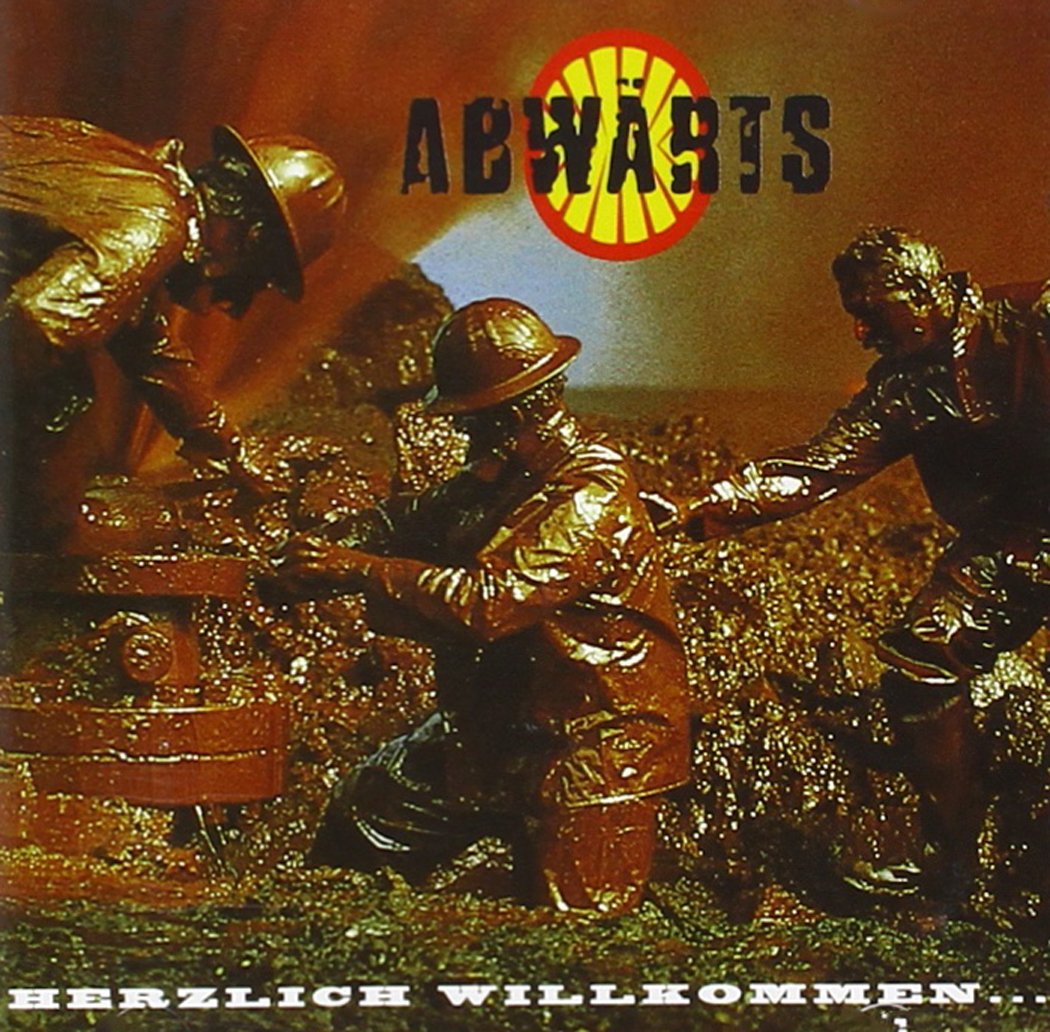 Herzlich willkommen im Irrenhaus Music