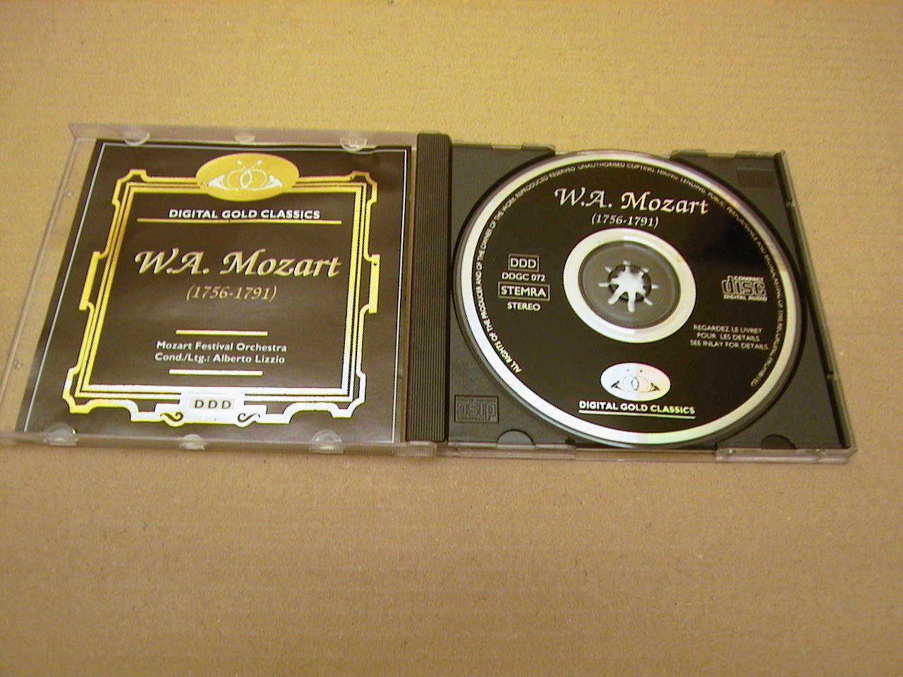 W.A.Mozart (1756-1791) Symphonie Numero 28,33 + cd