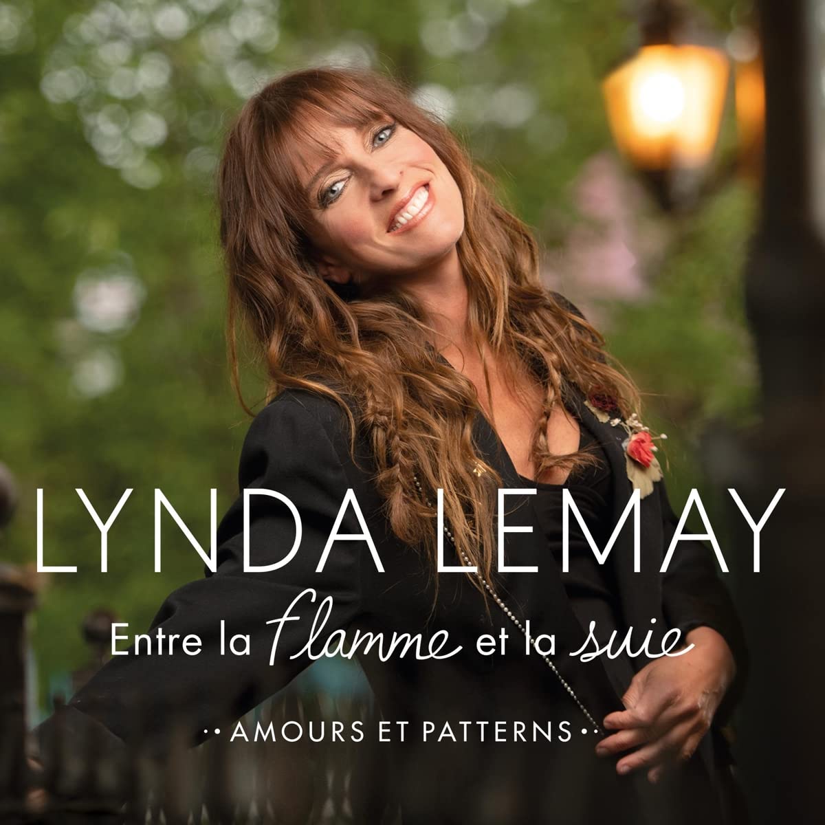 Entre La Flamme Et La Suie (Amours Et Patterns) World Music