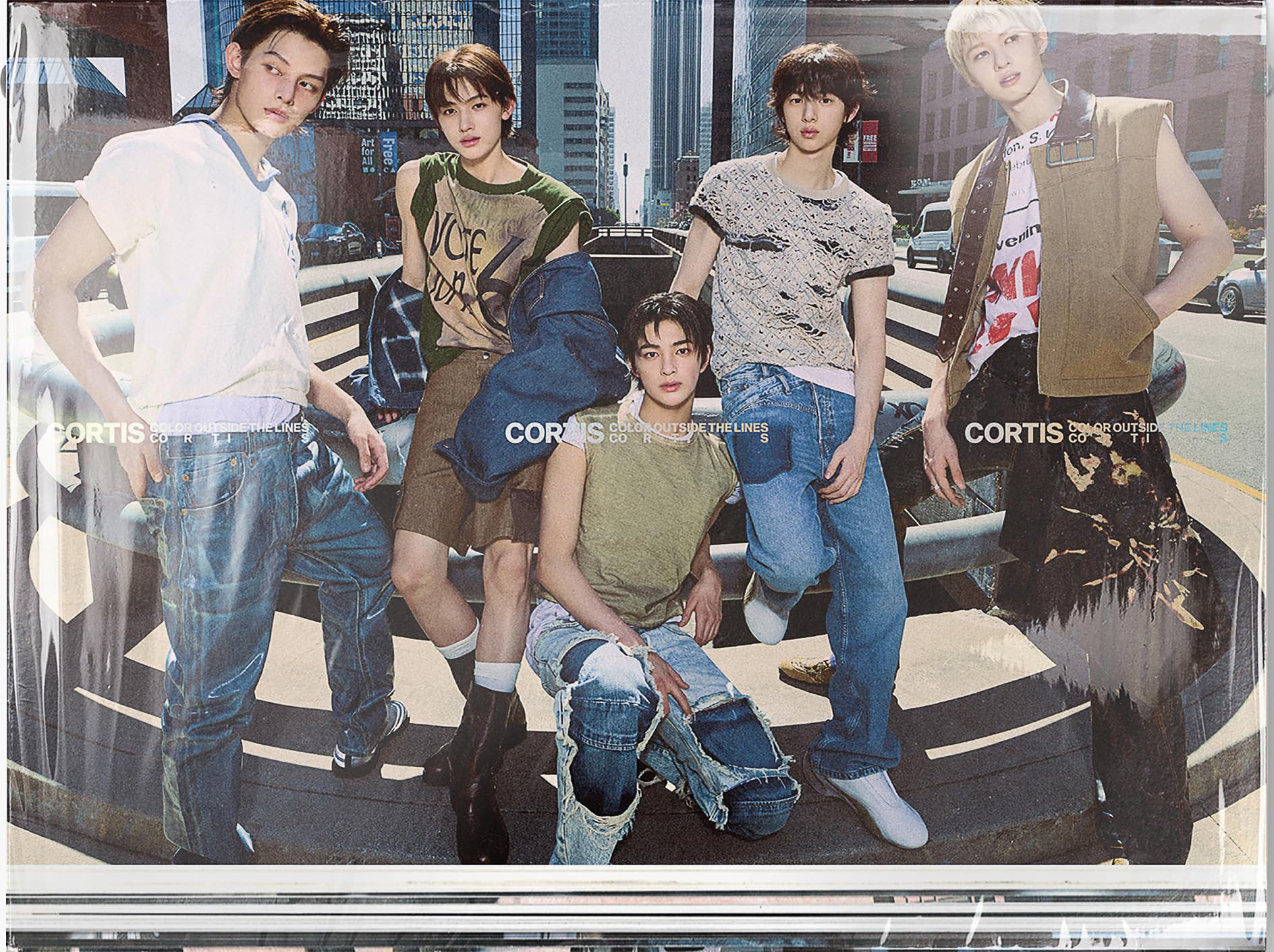 COLOR OUTSIDE THE LINES (Scene 2 ver.) Pop