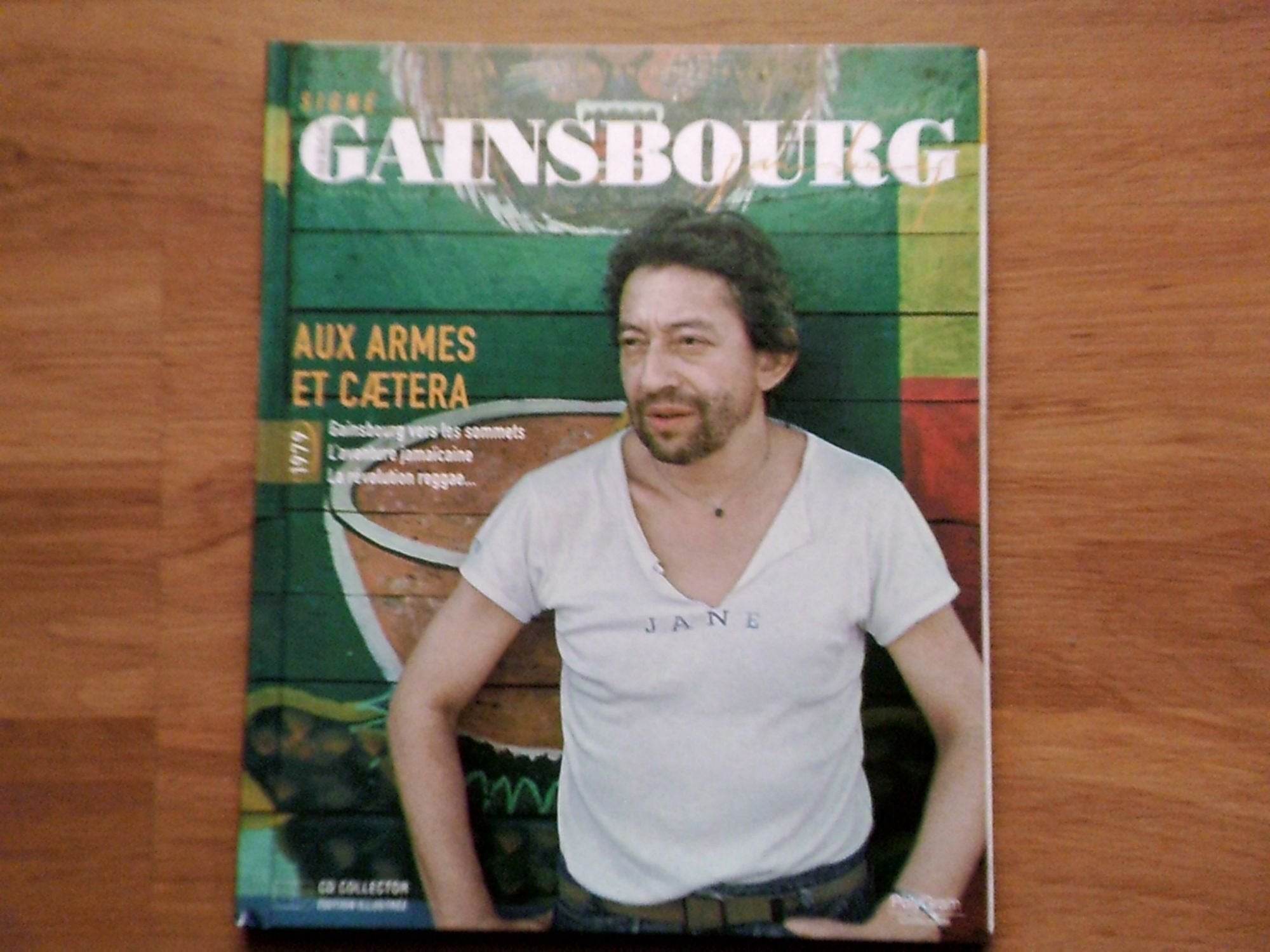 Signé Gainsbourg N°9 aux armes et caetera cd+livre 1979 cd