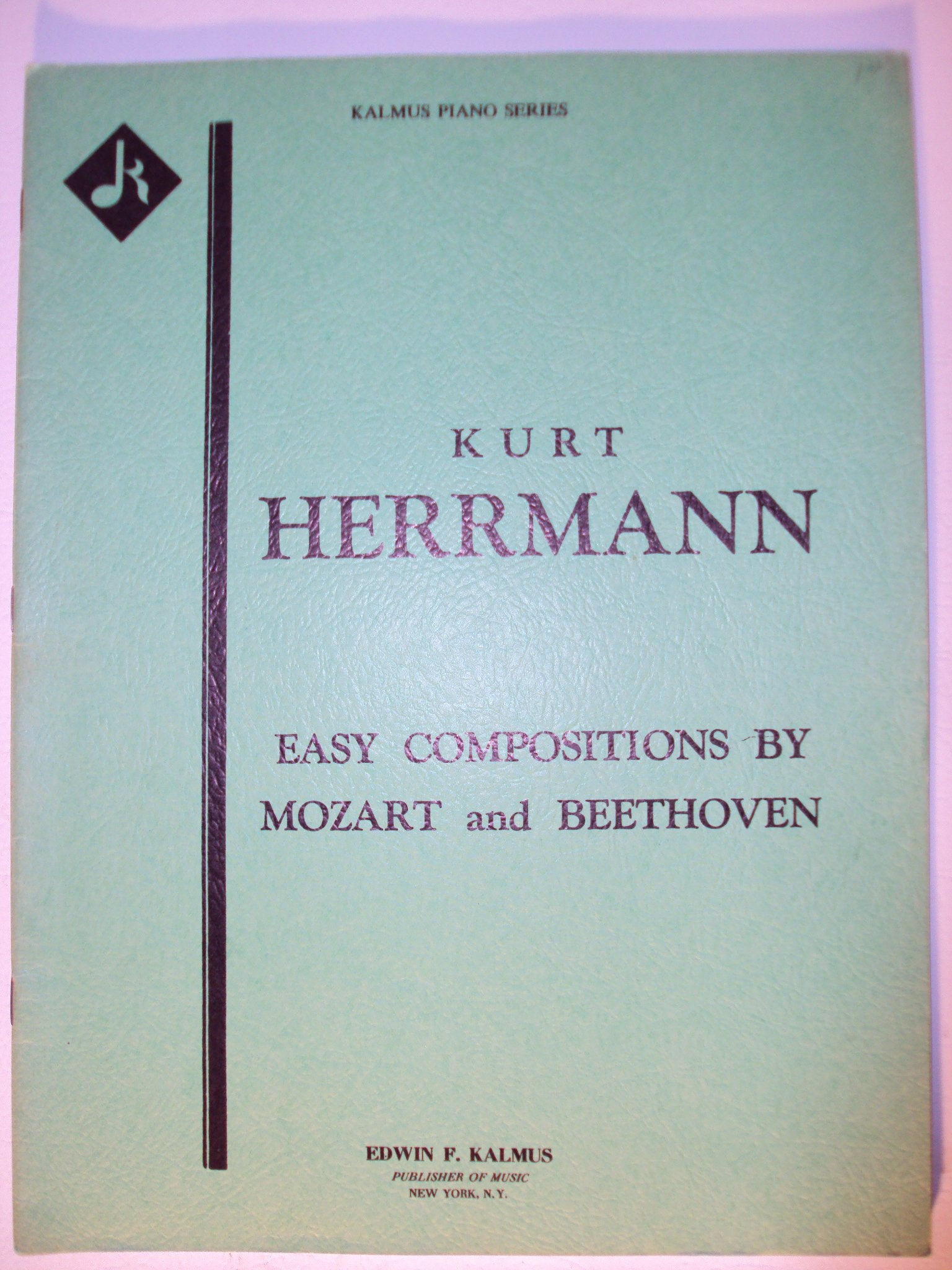 Easy Compositions by Mozart and Beethoven Social Sciences