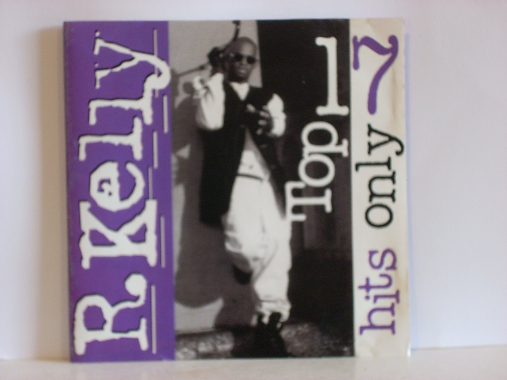 R KELLY. 17 TOP HITS ONLY. FACTORY PRESSED EURO IMPORT CD. Music