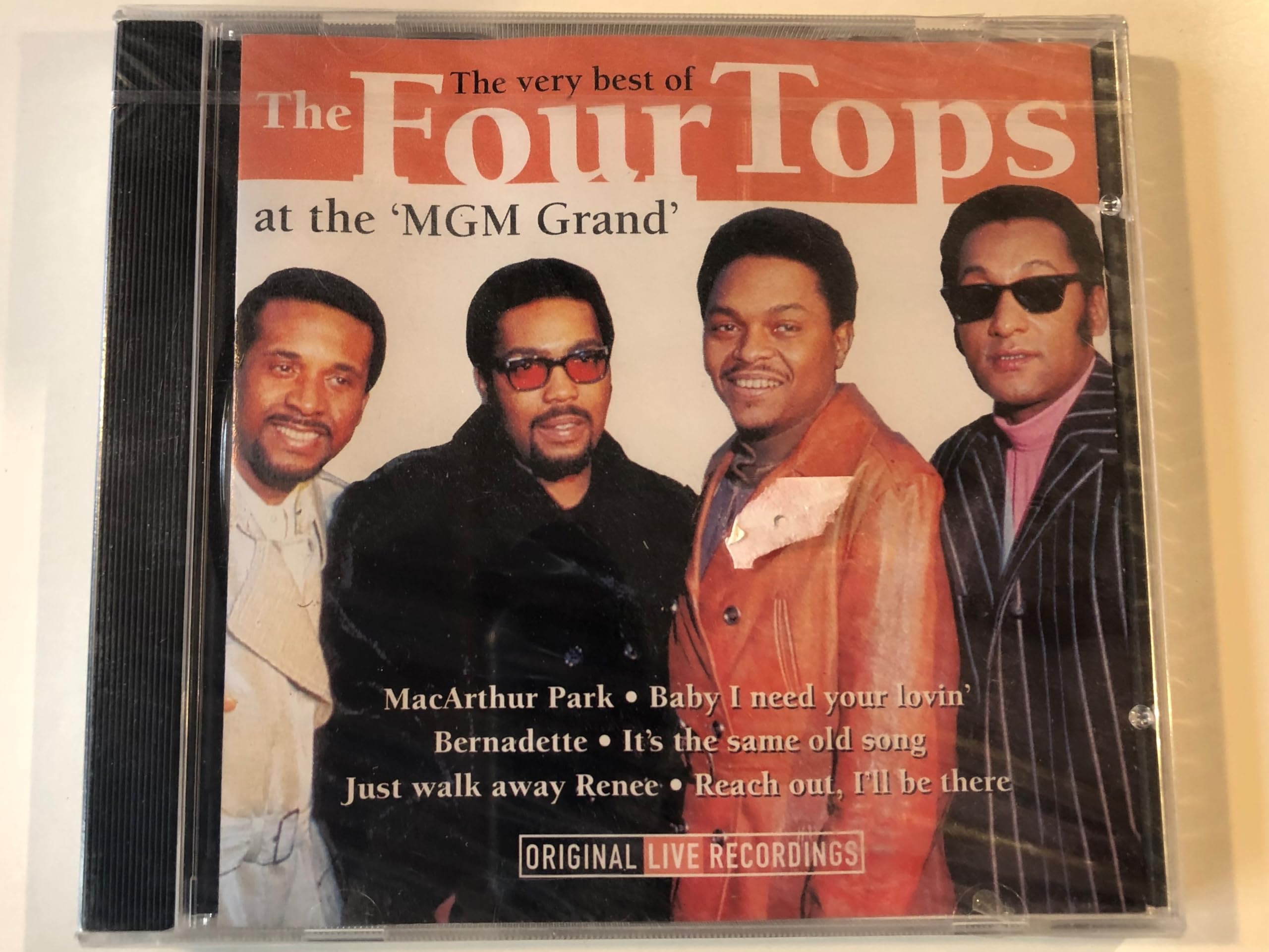 The Very Best at the "Mgm Gran Pop