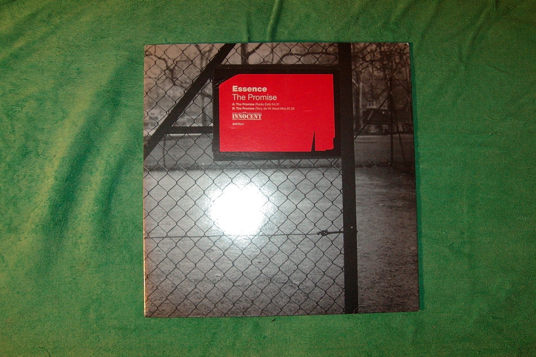 Keep the Secret Dance & Electronic