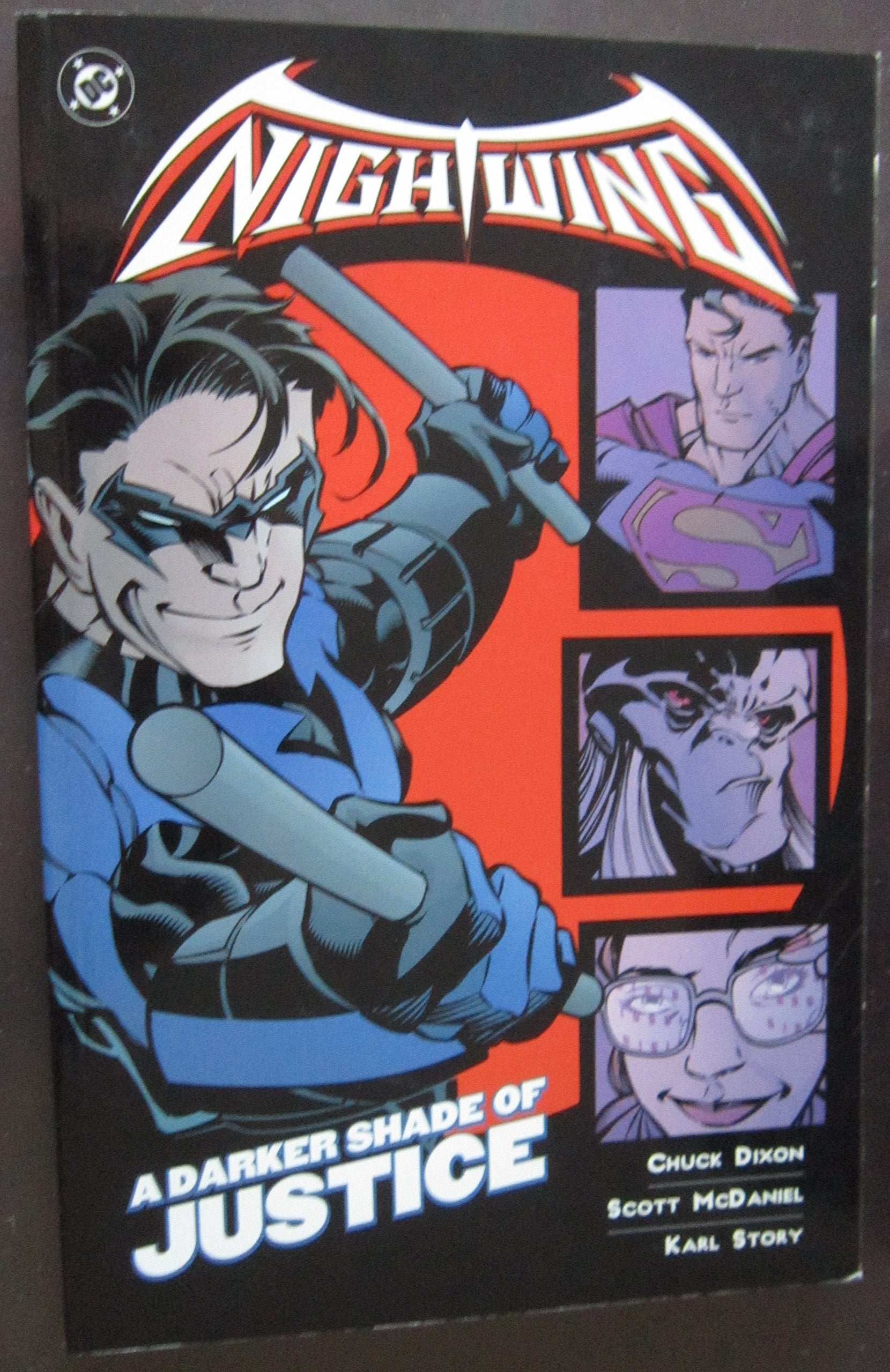 A Darker Shade of Justice (Nightwing (Graphic Novels)) Superheroes