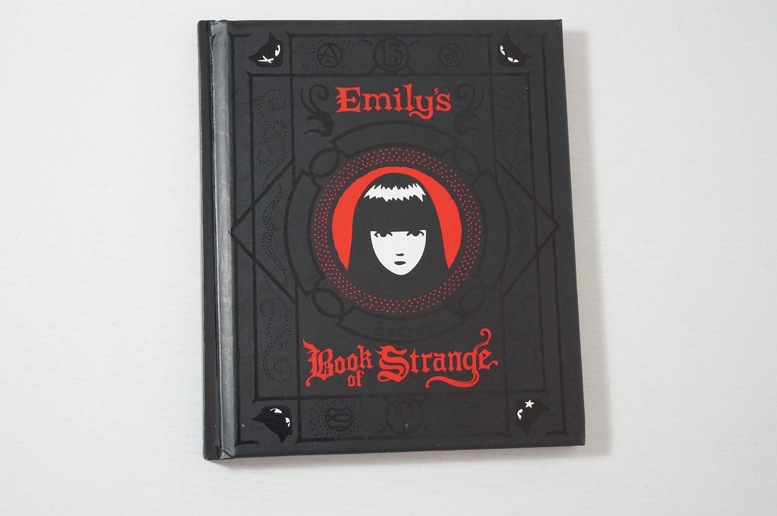 Emily's Secret Book of Strange: Emily the Strange Manga