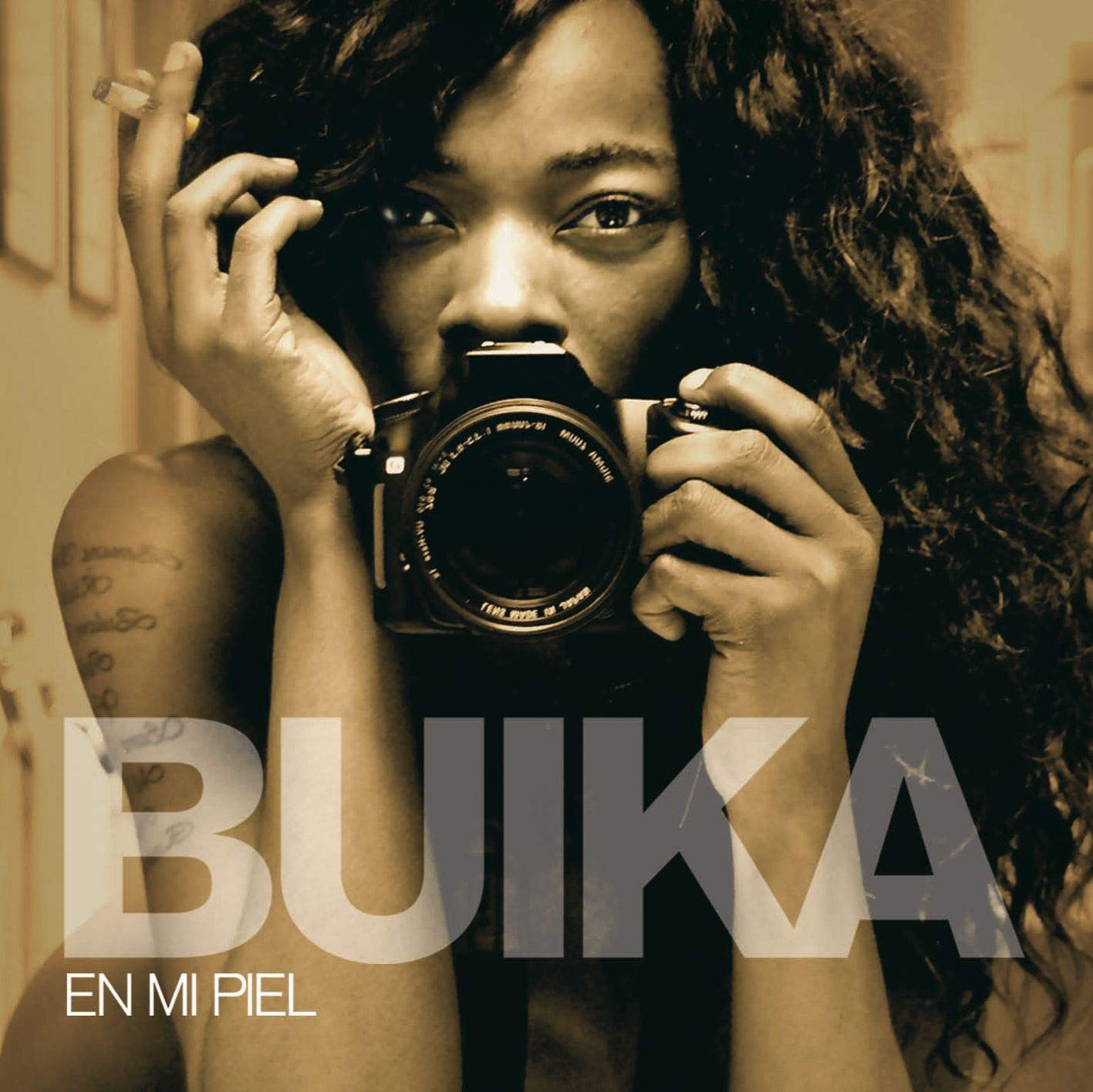 Best of:en Mi Piel World Music