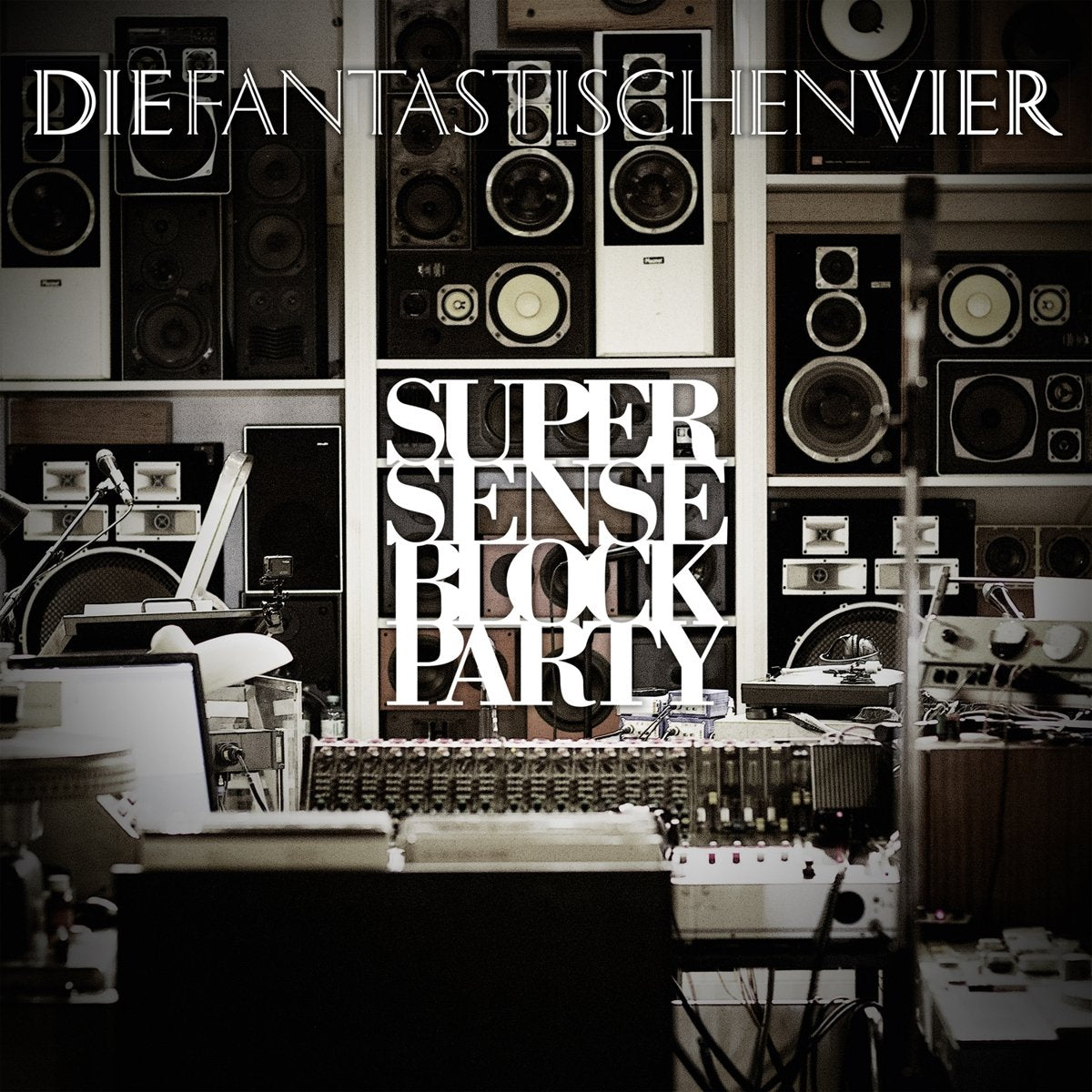 SUPERSENSE Block Party 12 Vinyl + 7 Vinyl + 10 Fotos aus der SUPERSENSE BLOCKPARTY Session Pop