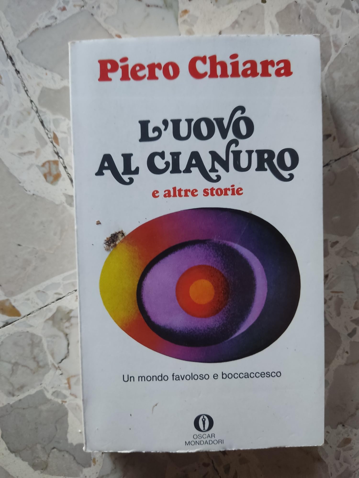 L'uovo al cianuro e altre storie book