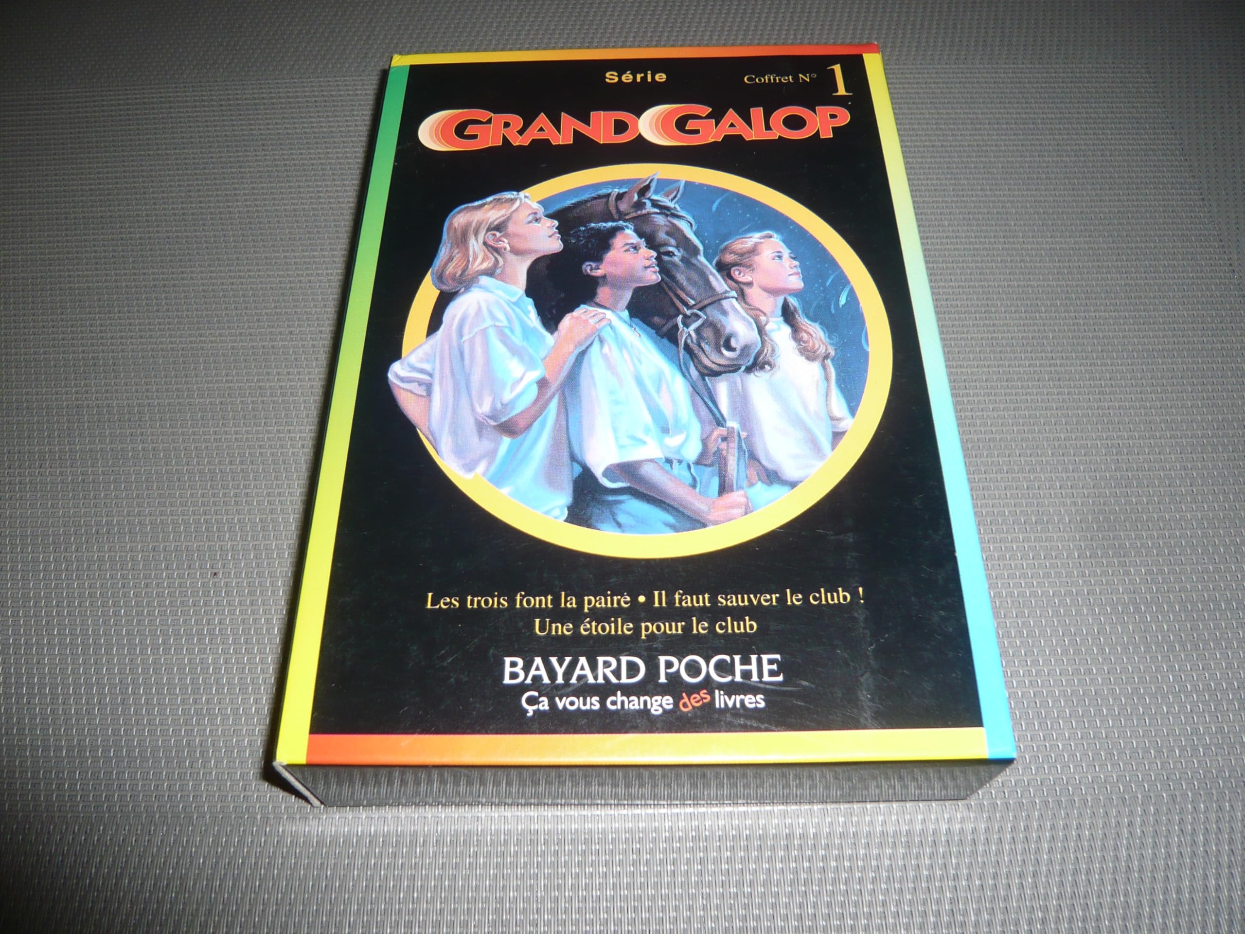 GRAND GALOP COFFRET N°1, 3 VOLUMES : VOLUME 1, LES TROIS FONT LA PAIRE.: VOLUME 2, IL FAUT SAUVER LE CLUB ! VOLUME 3, UNE ETOILE POUR LE CLUB Leisure & Fun