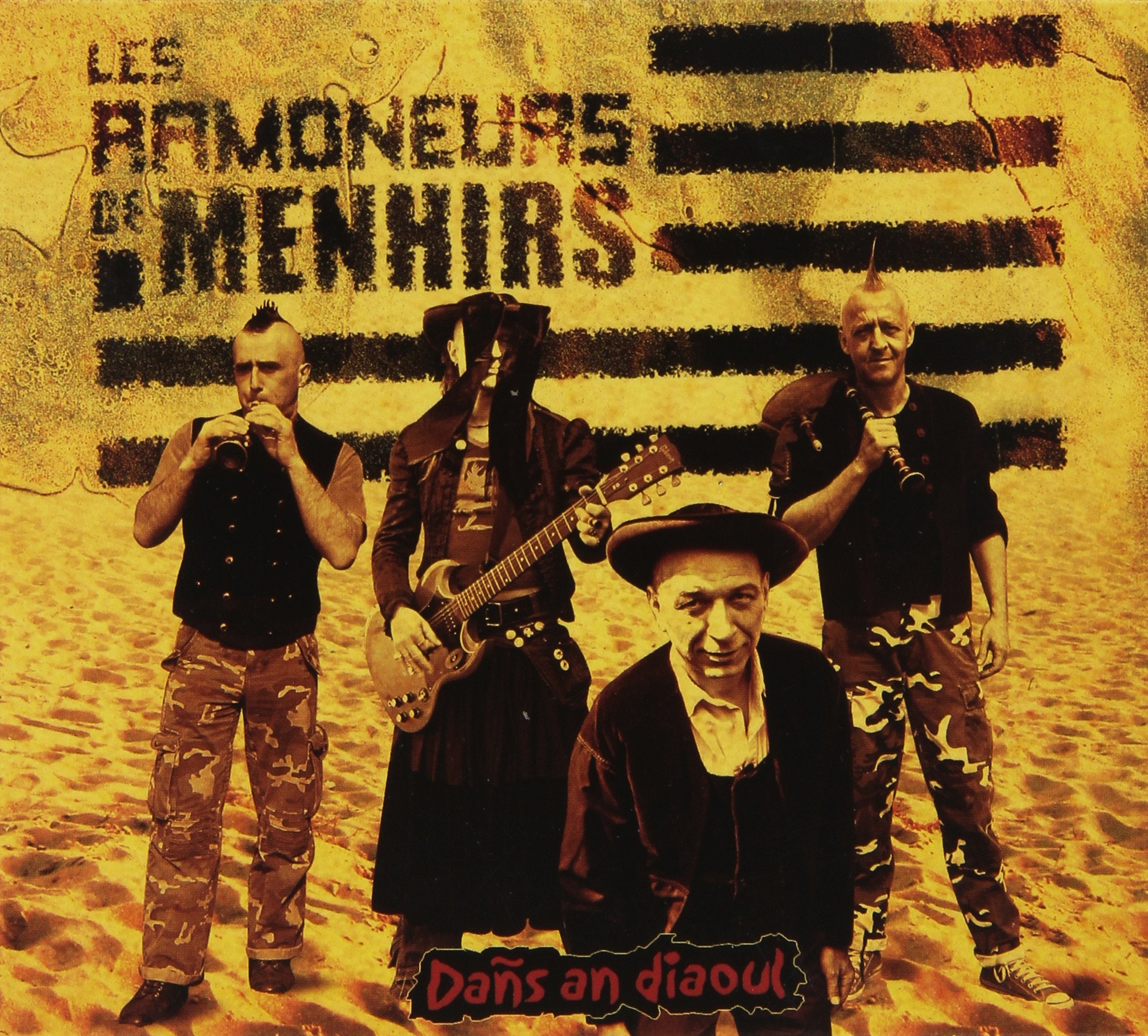 Les Ramoneurs De Menhirs - Dans An Diaoul World Music