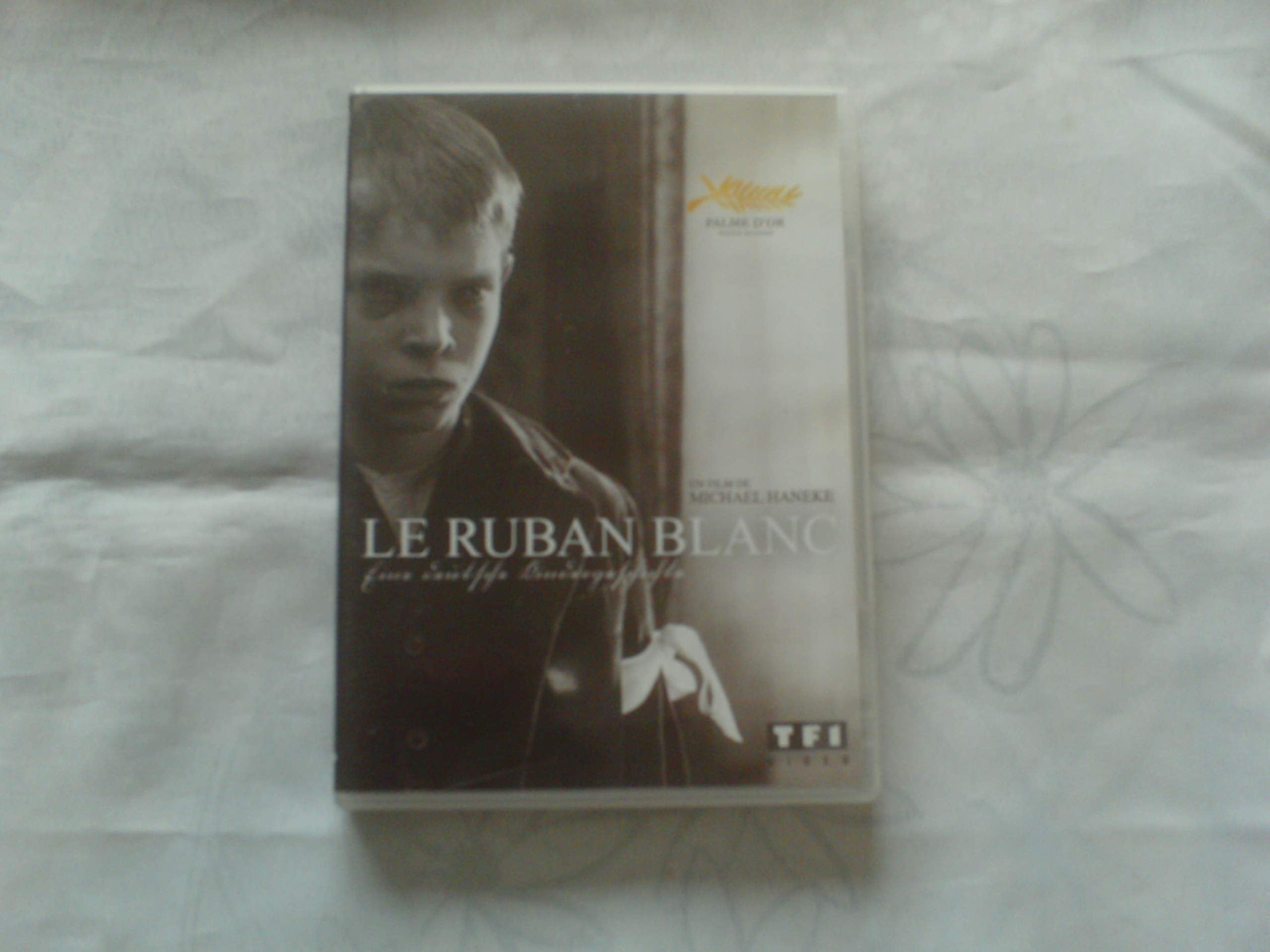 Le ruban blanc Movies