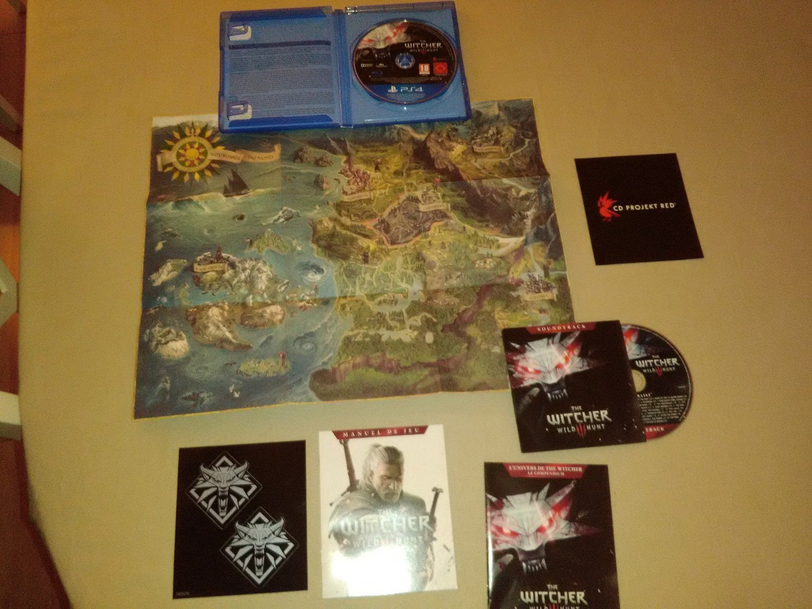 THE WITCHER 3 WILD HUNT ED STANDARD PS4 FR PC