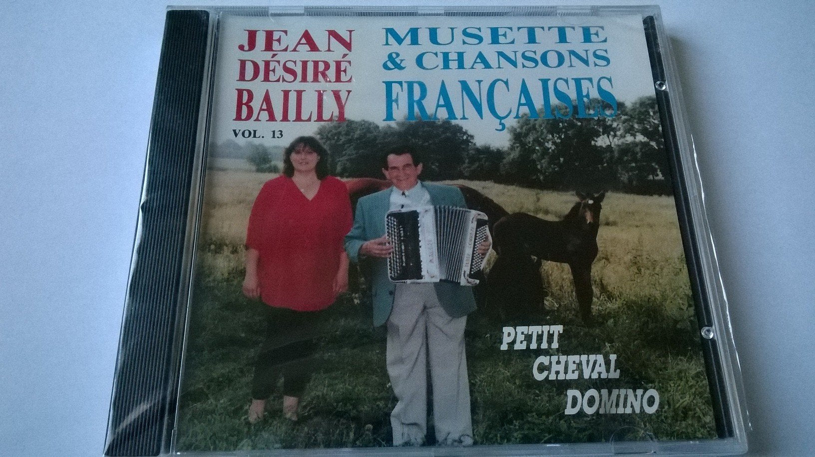 Musette et Chansons Francaises : Petit Cheval domino - volume 13 Music