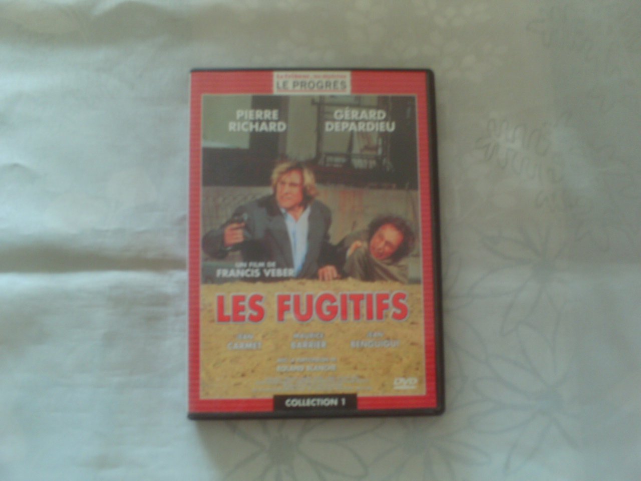 Les fugitifs Movies