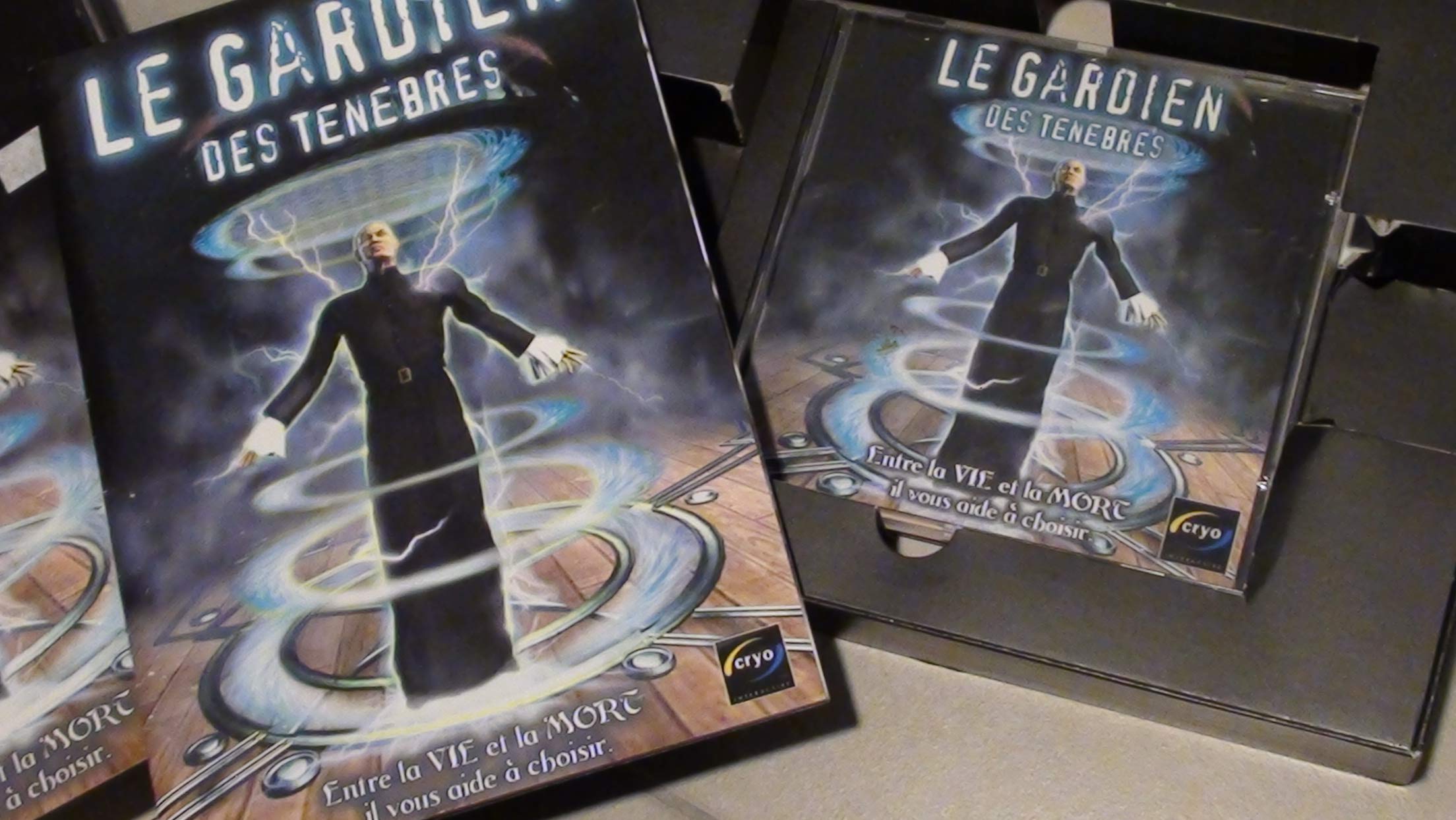 Chronique de la lune noire CD ROM PC le gardien des tenebres (Cryo) Books