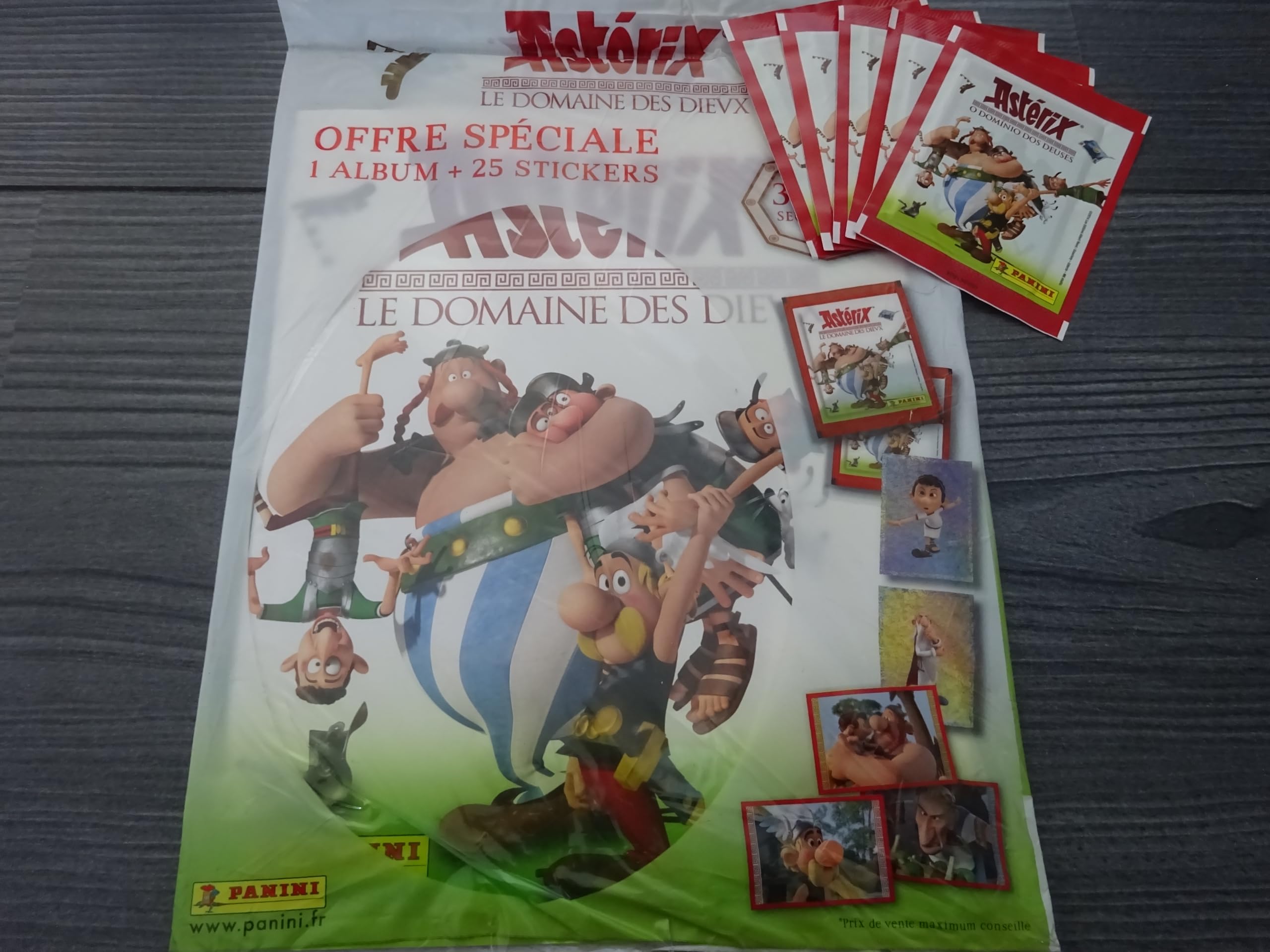 "ASTERIX MAX ! ""SPÃ‰CIAL HIVER"" N°2 !! DES BD, DES INFOS, DES JEUX" book