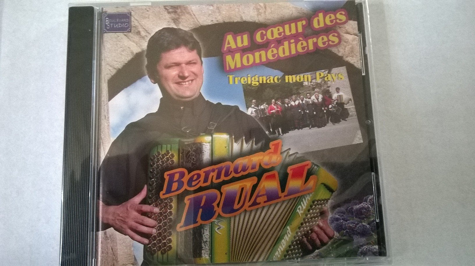 AU COEUR DES MONEDIERES TREIGNAC MON PAYS cd