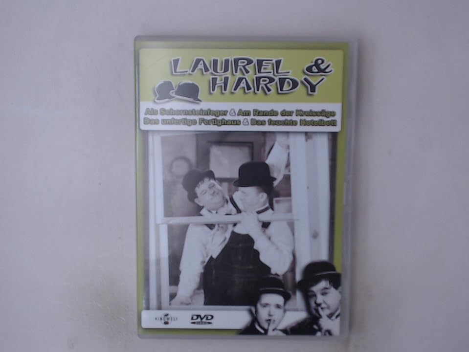 Laurel & Hardy - Als Schornsteinfeger / Am Rande der Kreissäge / Das unfertige Fertighaus Movies