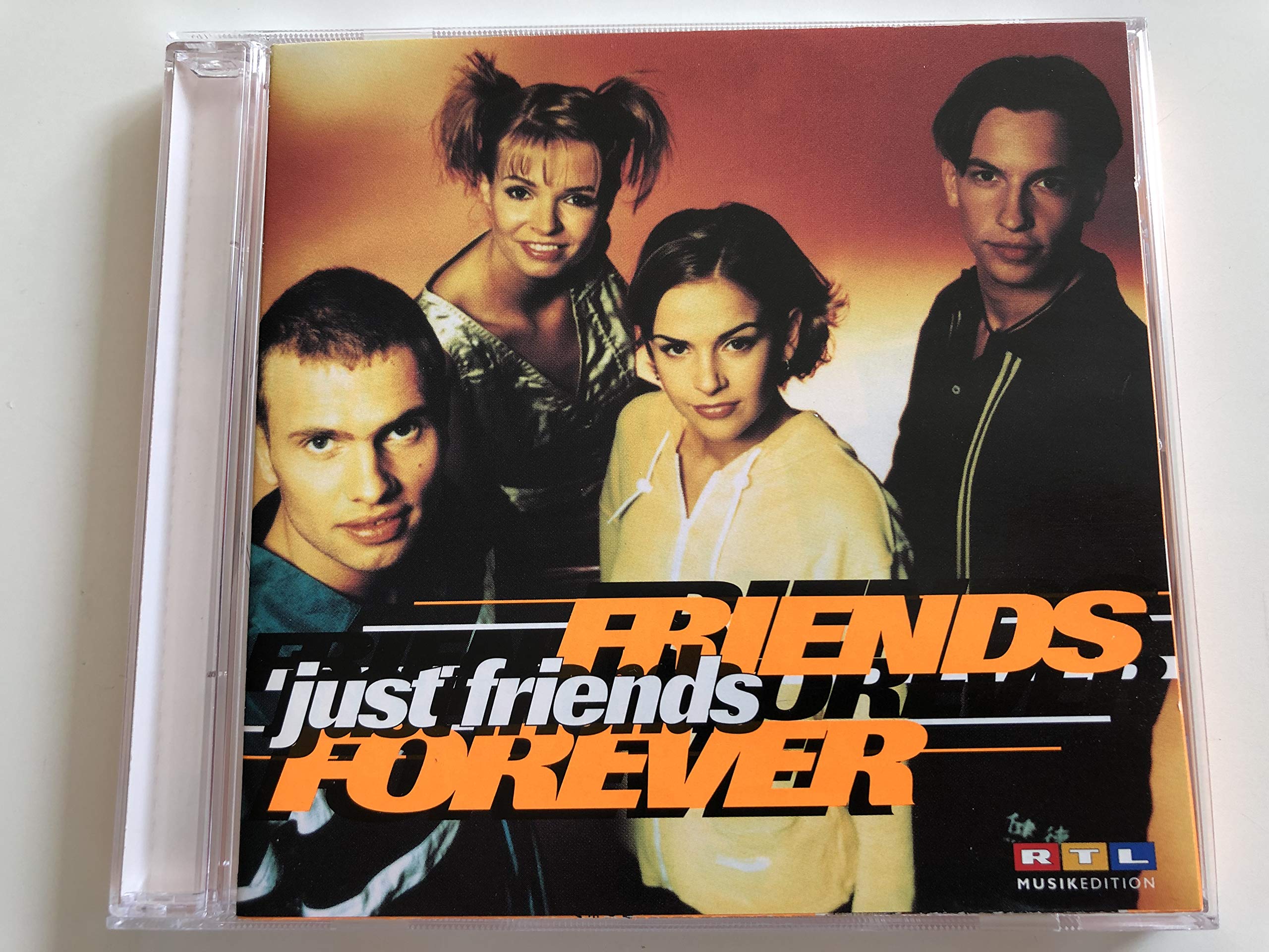 Friends Forever Pop