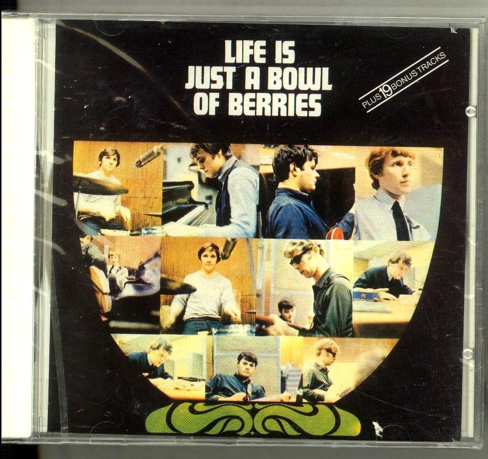 LIFE IS JUST A BOWL OF BERRIES (PLUS 19 BONUS TRACKS) cd
