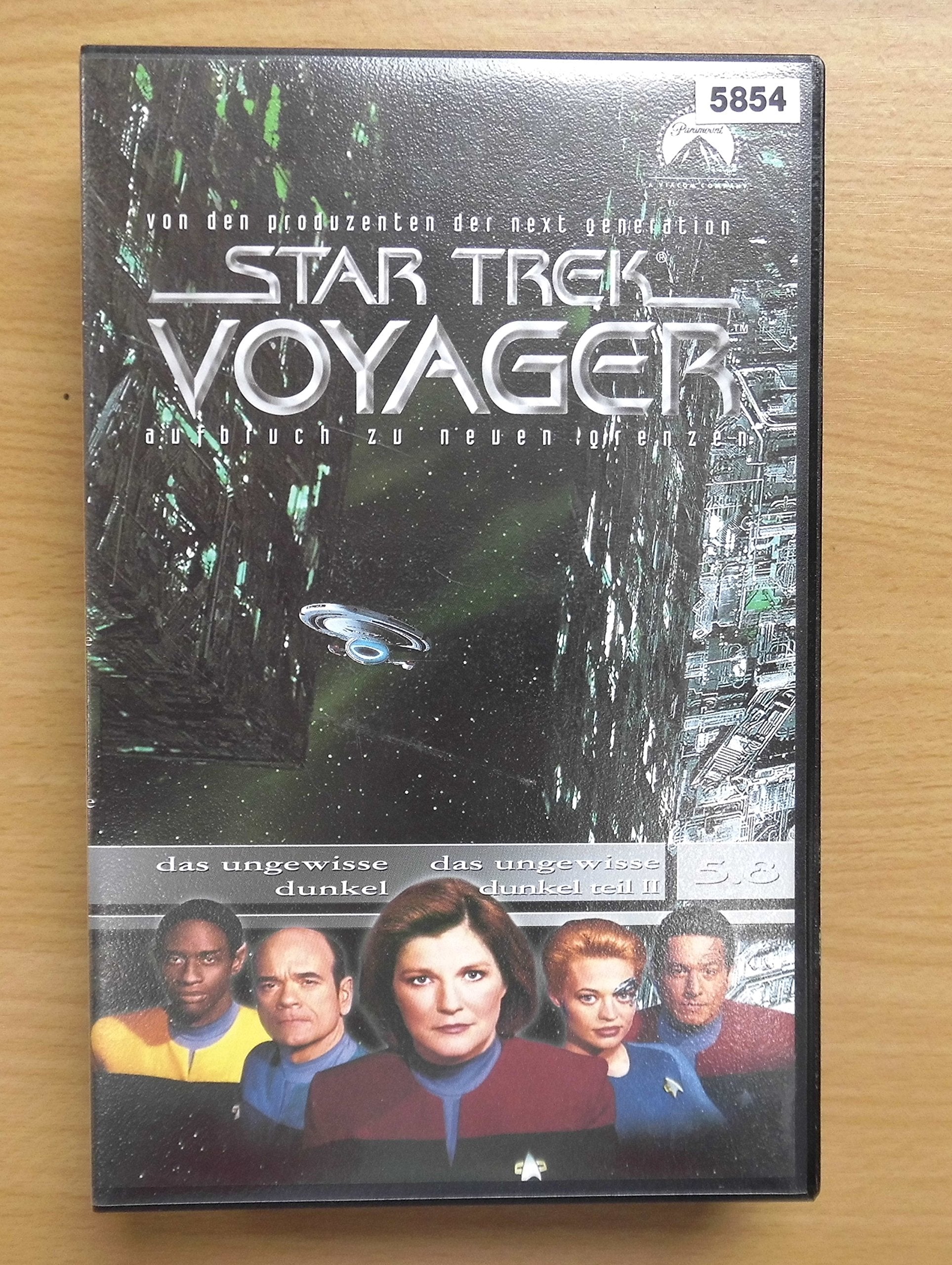 Star Trek - Voyager 5.8: Das ungewisse Dunkel Teil 1 & 2 Films