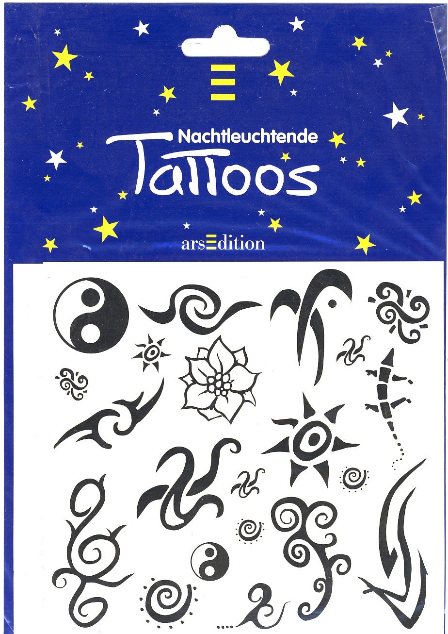 Nachtleuchtende Tattoos - schwarz-weisse Motive Maps & Plans