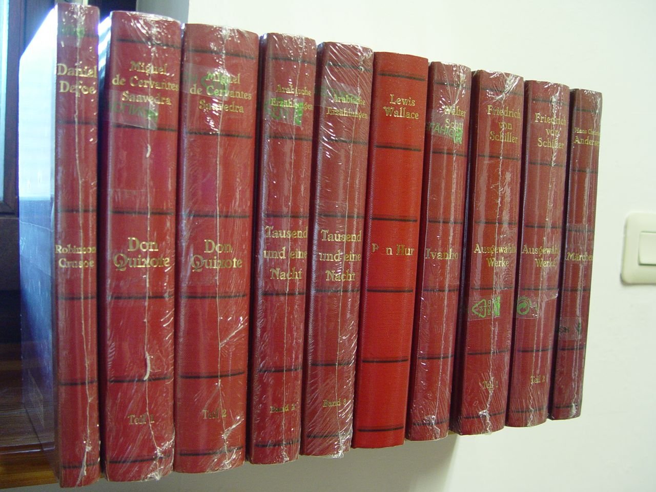 10 Bände aus der Reihe - Illustrierte Klassiker der Welt - Robinson Crusoe, Don Quixote (2 Bände), Tausend und eine Nacht (2 Bände von 3), Ben Hur, Ivanhoe, Friedrich Schiller (2 Bände), Märchen von Hans Christian Andersen Books