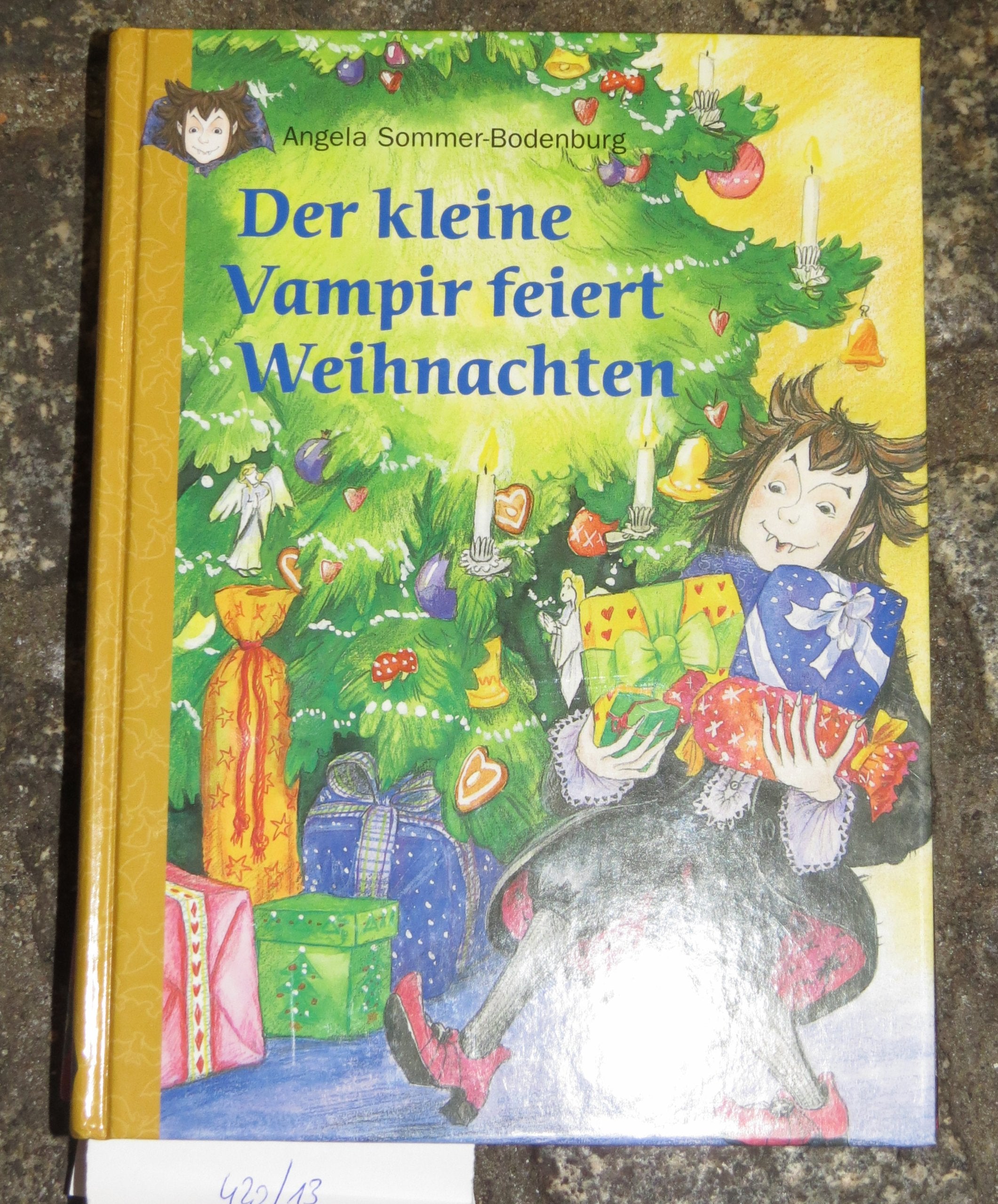 Der kleine Vampir feiert Weihnachten von Angela Sommer-B... Book Books