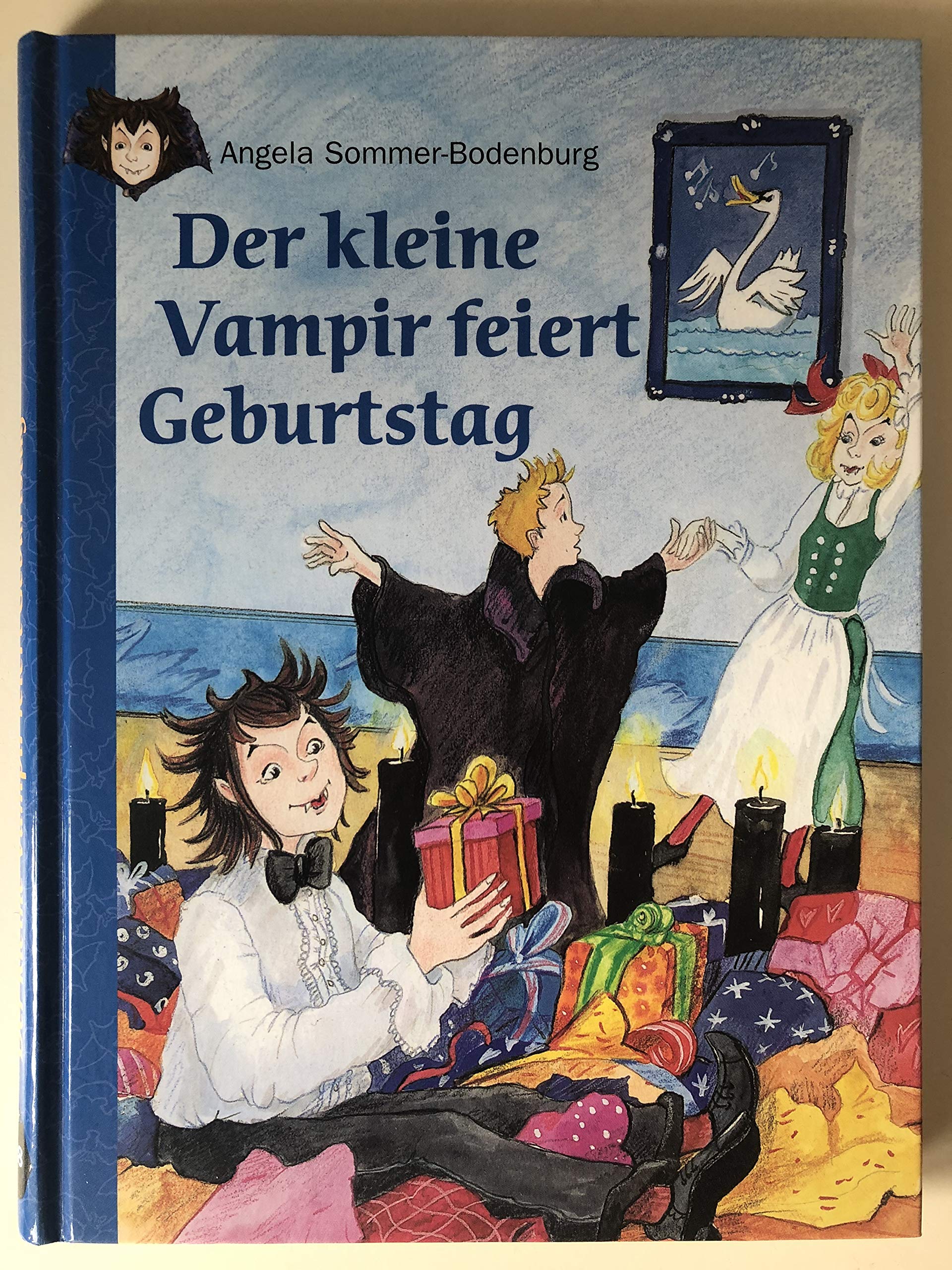 Der kleine Vampir feiert Geburtstag Books