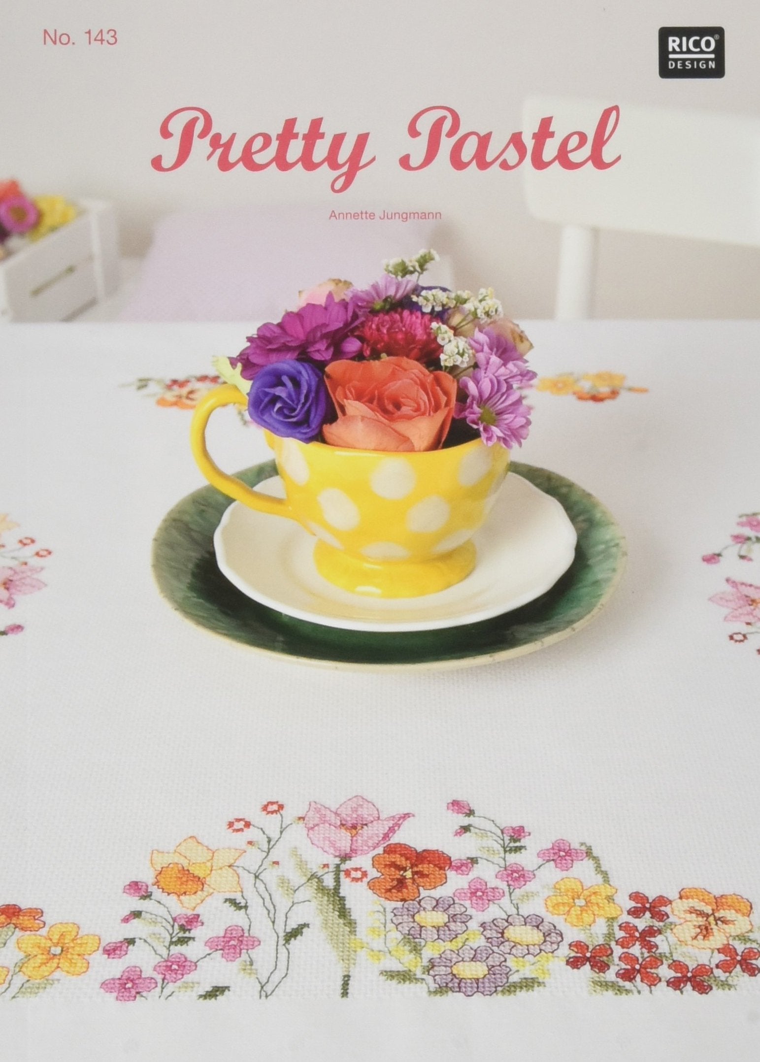 Buch 143 Pretty Pastel Books