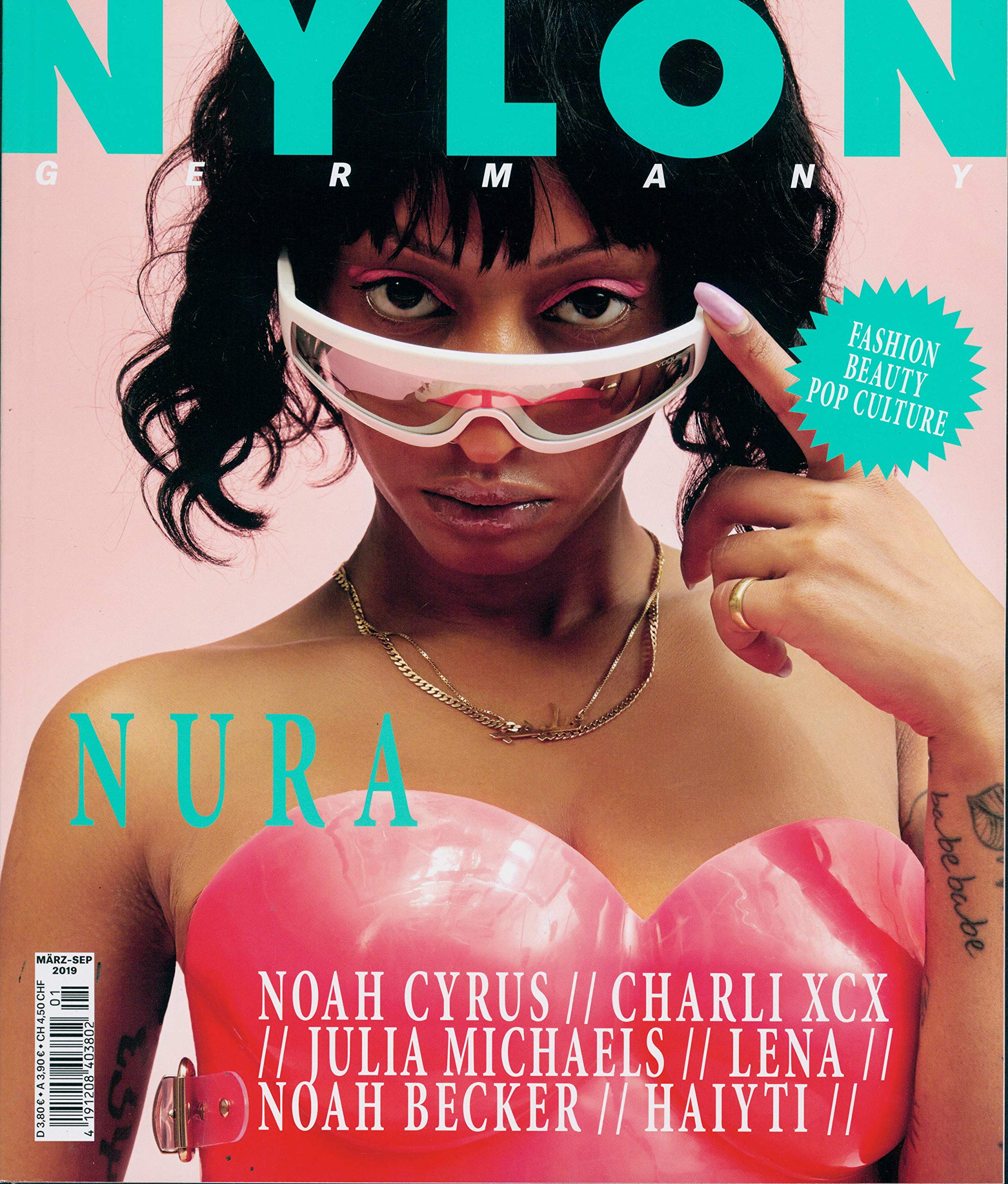 Nylon 1/2019 "Cover - Split" Books