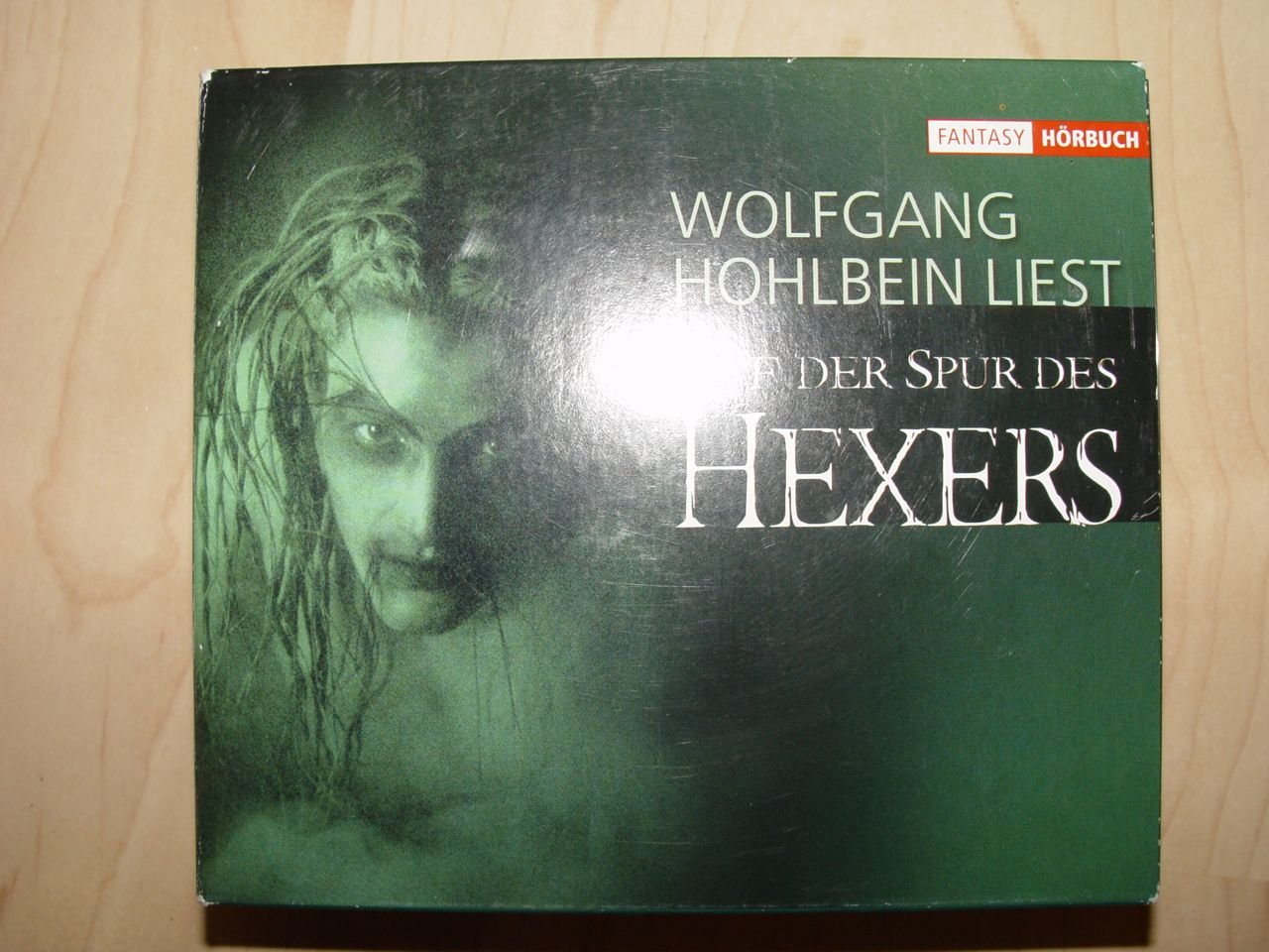 Auf der Spur des Hexers: 3 CDs. Gelesen von Wolfgang Hohlbein. Hörbuch Music