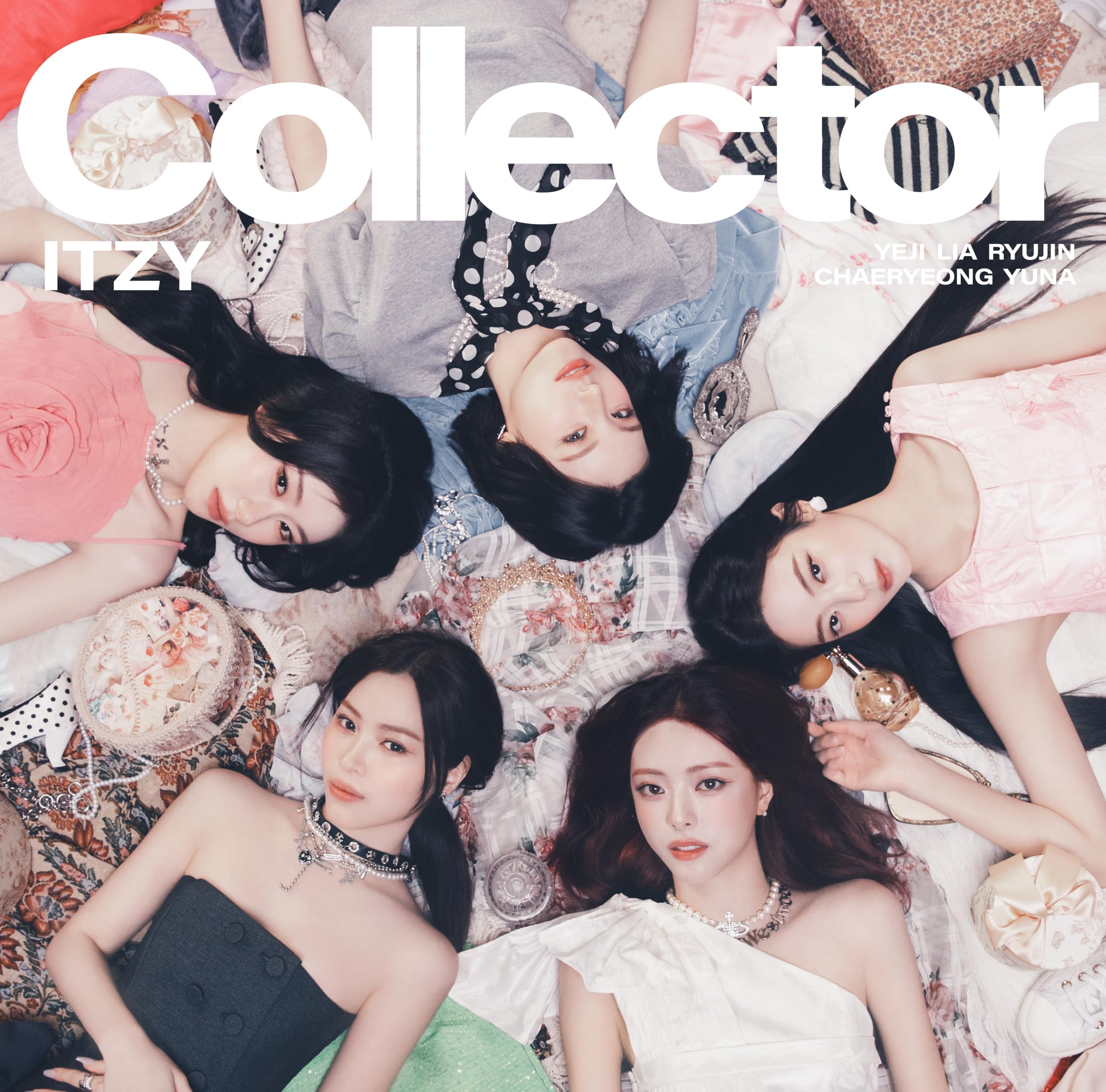 Collector - Version B - incl. 20pg Lyric Booklet, Trading Card + 2 4-Cut Photocards cd
