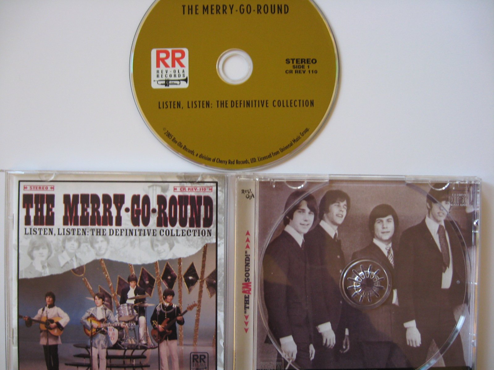 Merry Go Round - Listen Listen Country & Folk