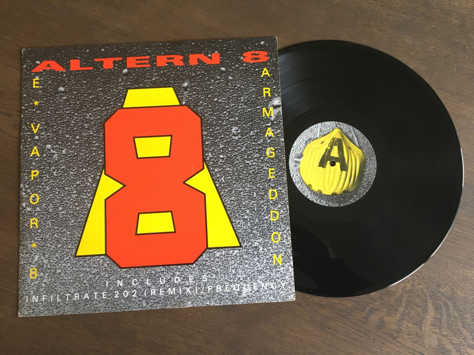 Altern 8 / Evapor 8 / Infiltrate 202 (Remix) Music
