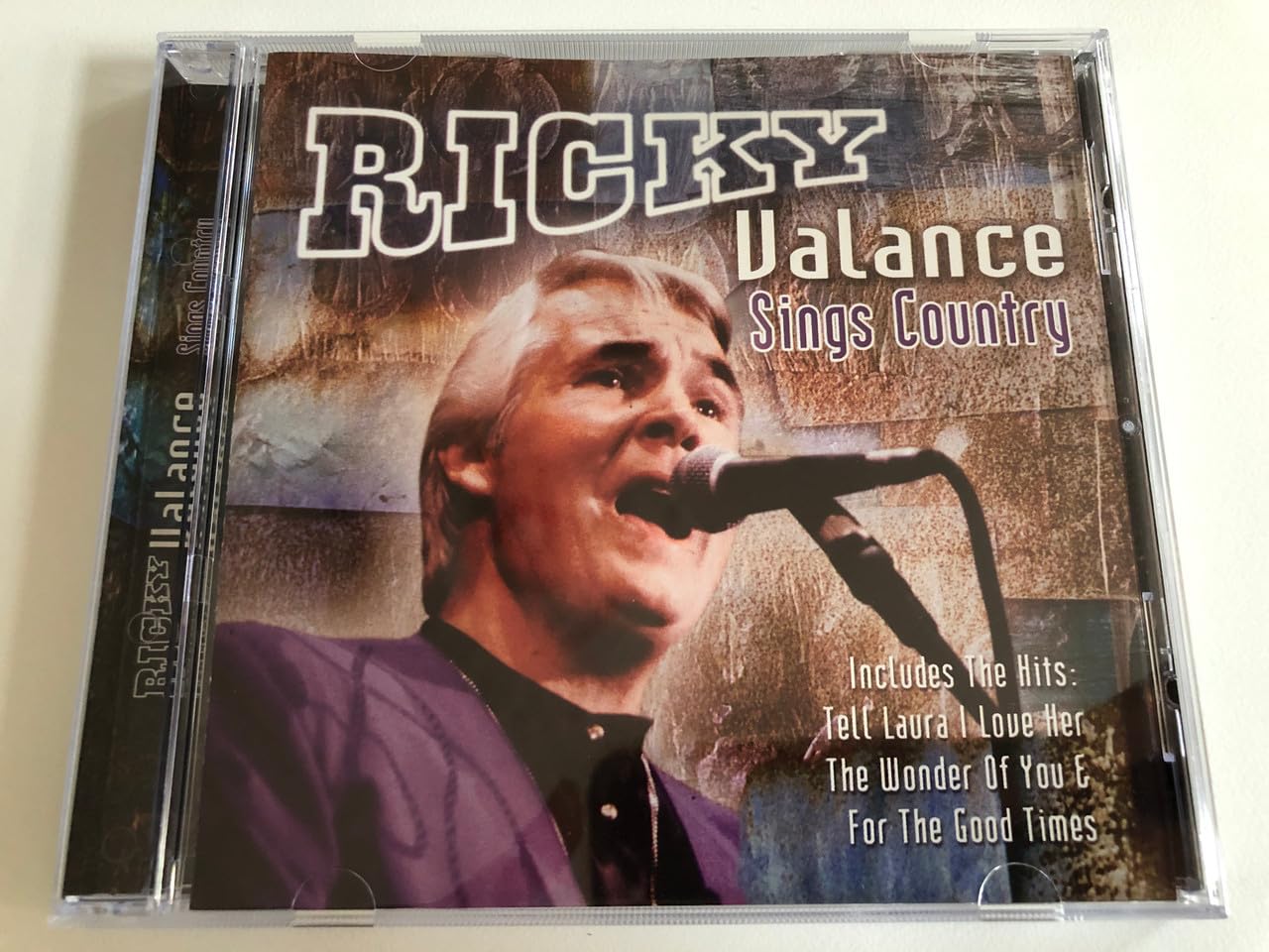 Ricky Valence Sings Country Country & Folk