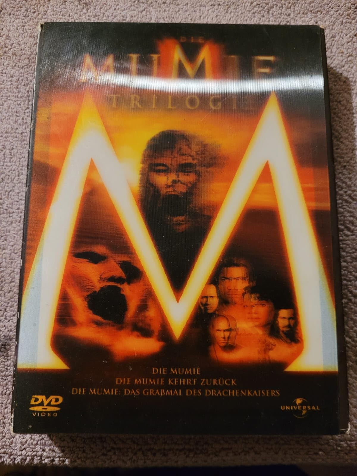 Die Mumie + Die Mumie kehrt zurück + Die Mumie: Das Grabmal des Drachenkaisers (Single DVDs im Schuber + Lenticular Cover) Movies