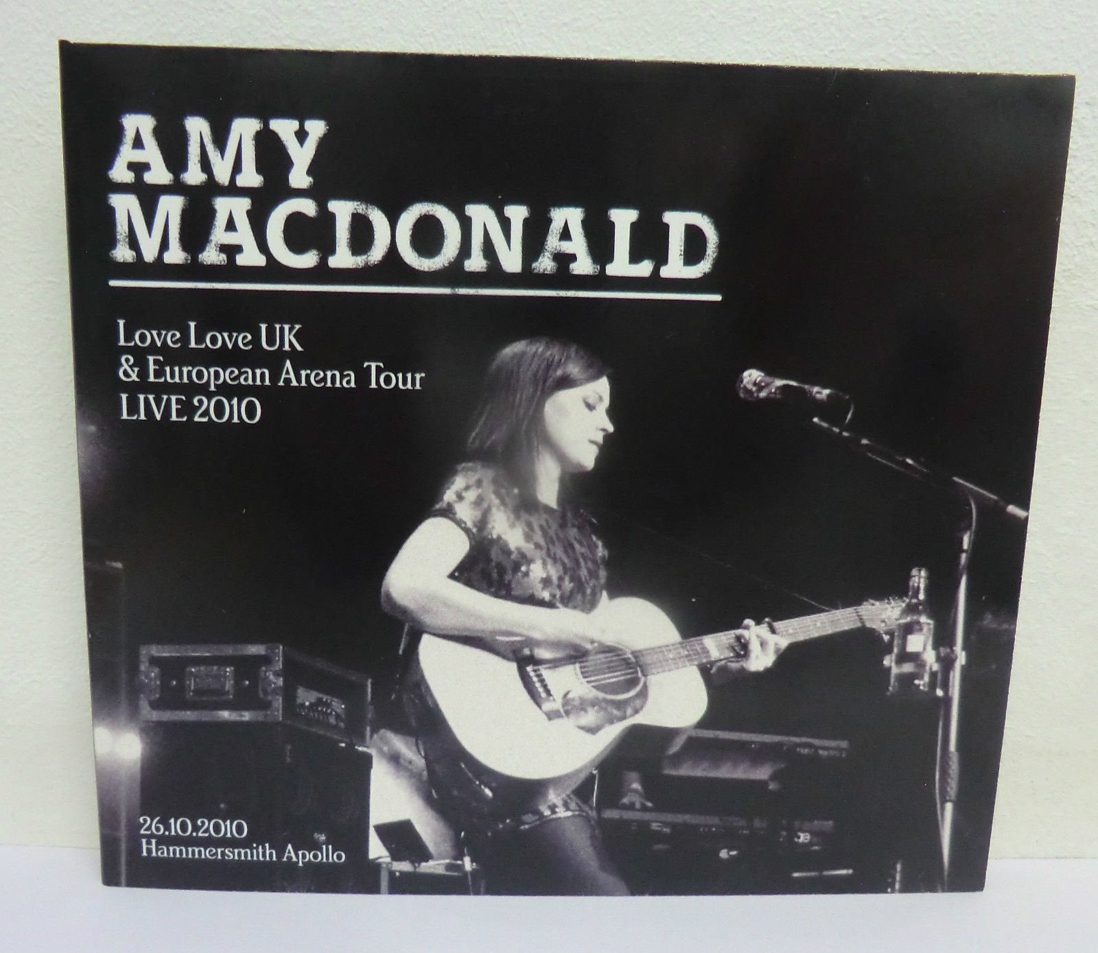 Amy Macdonald Live Hammersmith Apollo 26.10.2010 (Love Love UK & European Arena Tour) official 2CD digipack Music