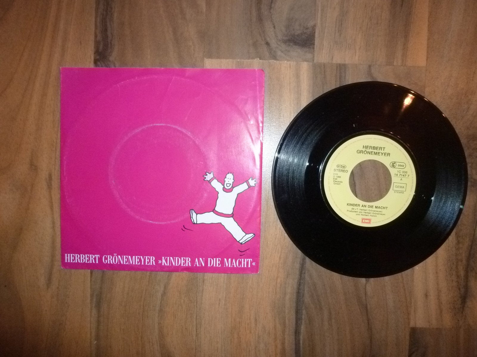 Kinder An Die Macht / Lächeln Music