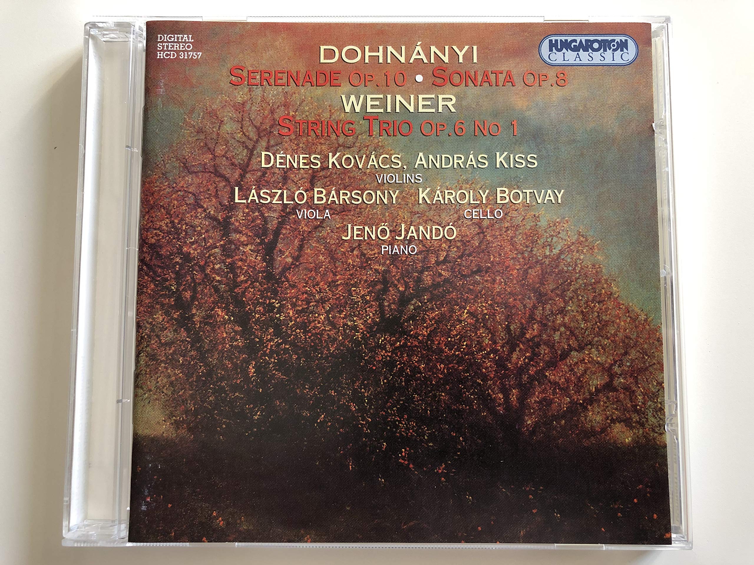 Serenade Op. 10 / Sonate Op. 8 / Tri Classical
