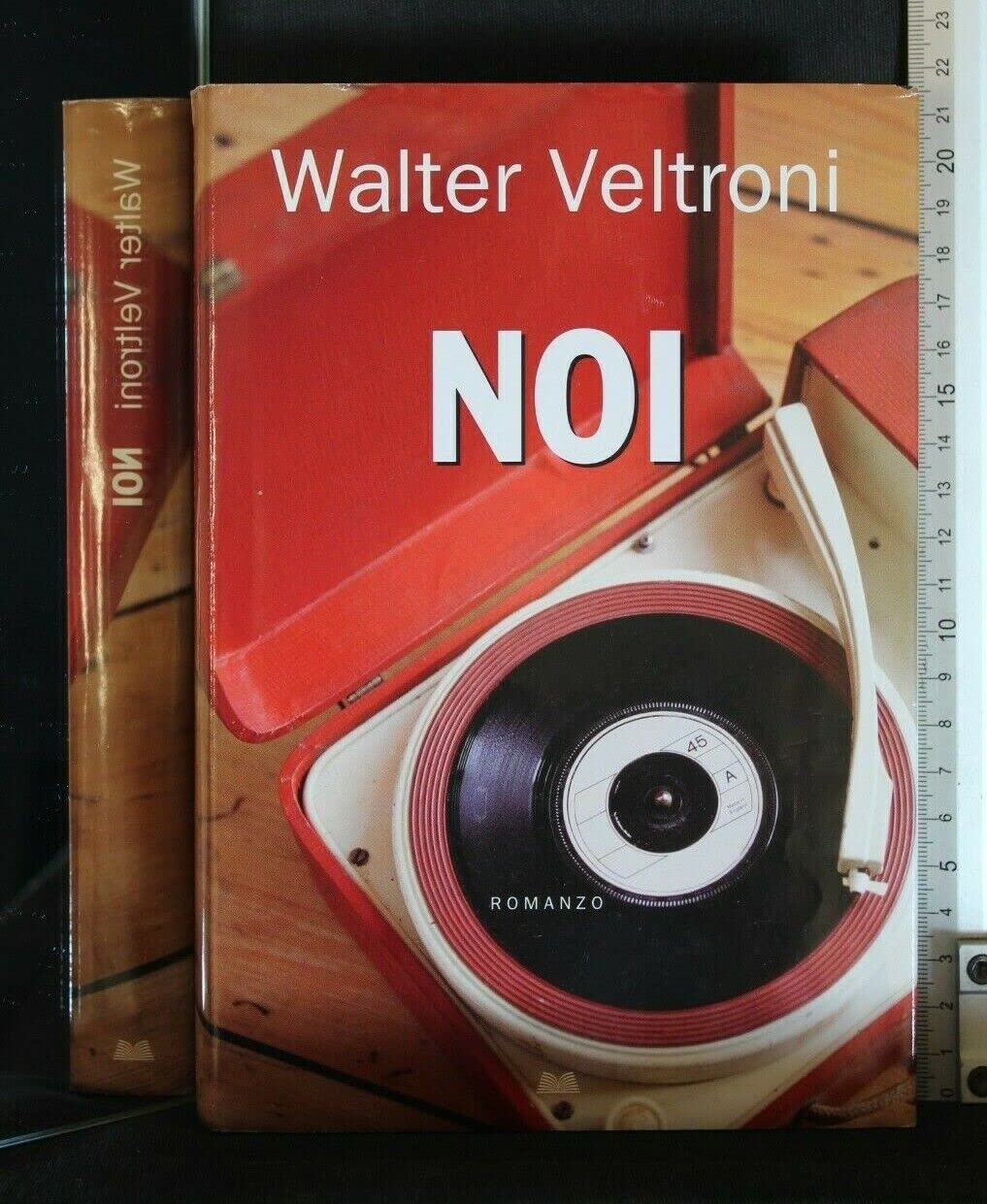 Noi Books