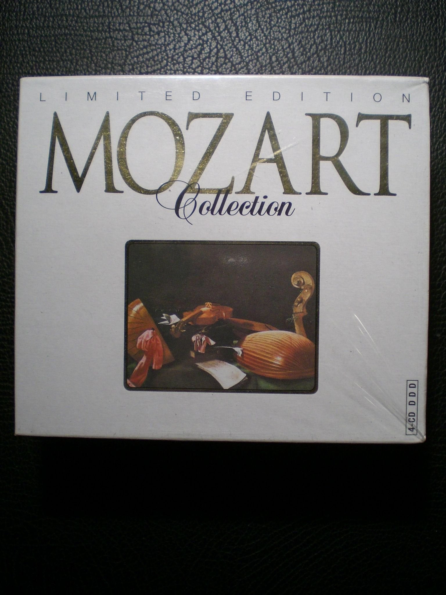 COFFRET 4 CD MOZART REQUIEM CONCERTI SERENATA cd